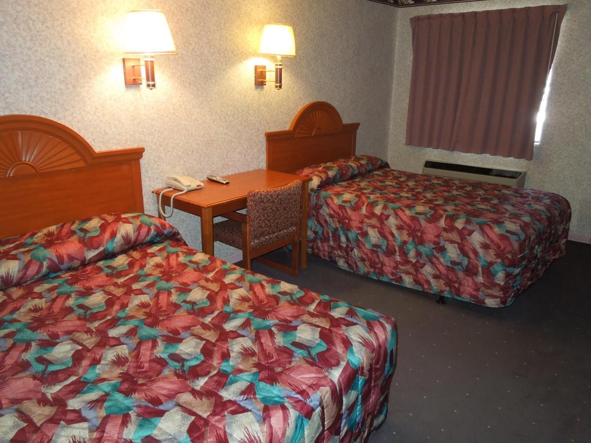 Red Carpet Inn Absecon Double Room with Two Double Beds 2