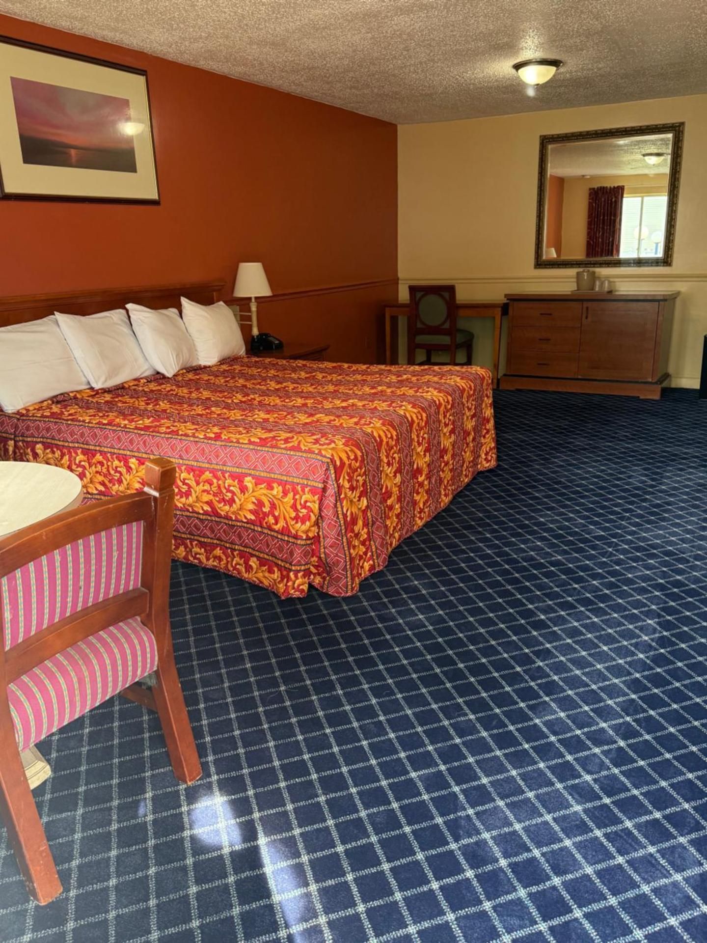 American Star Inn & Suites Atlantic City Deluxe King Room- Non-Smoking 2