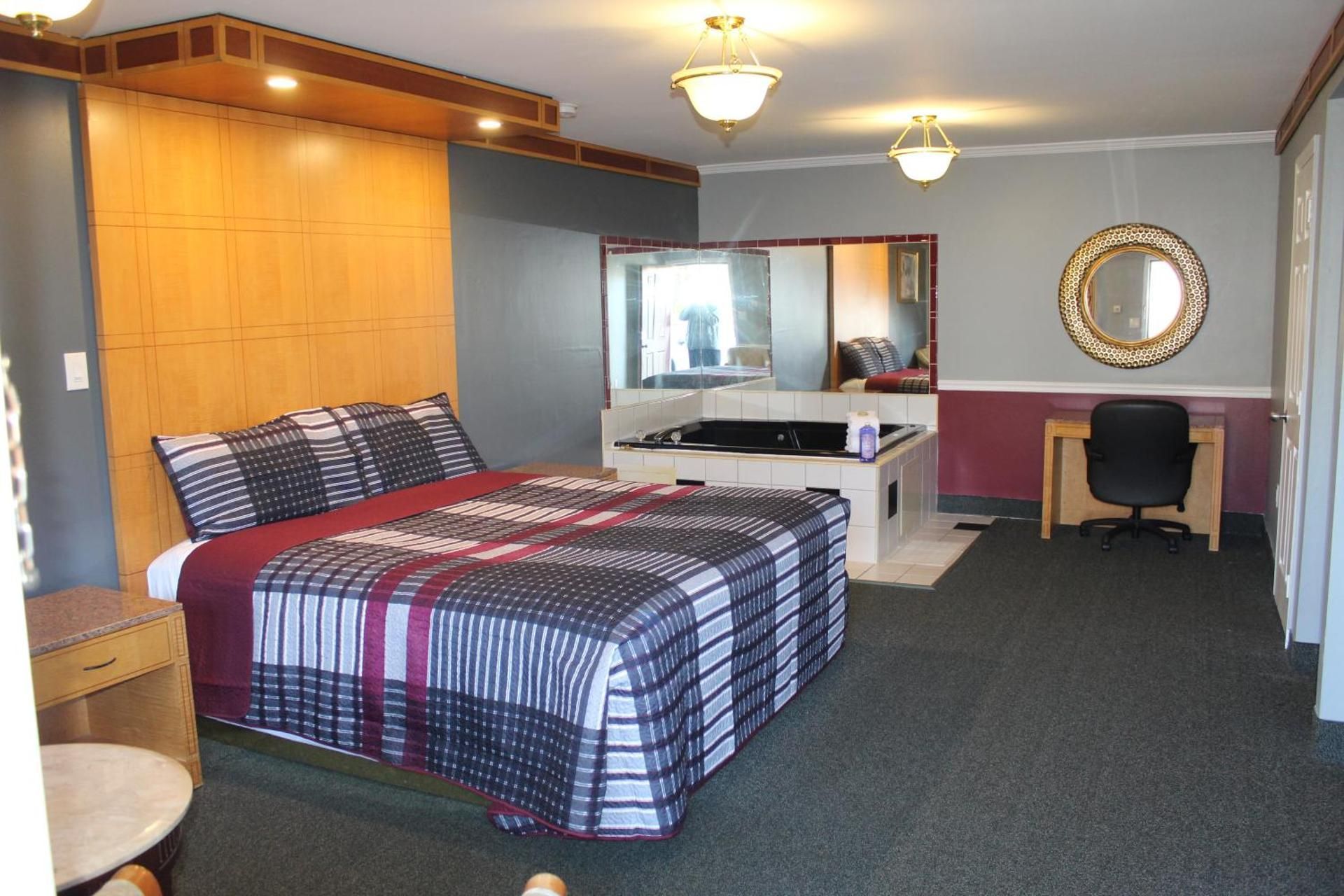 King Room with Spa Bath Non Smoking