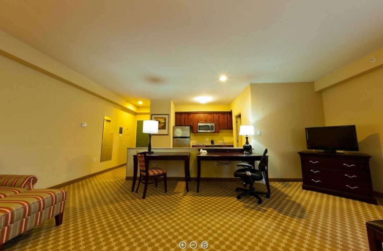 King Suite with Jacuzzi