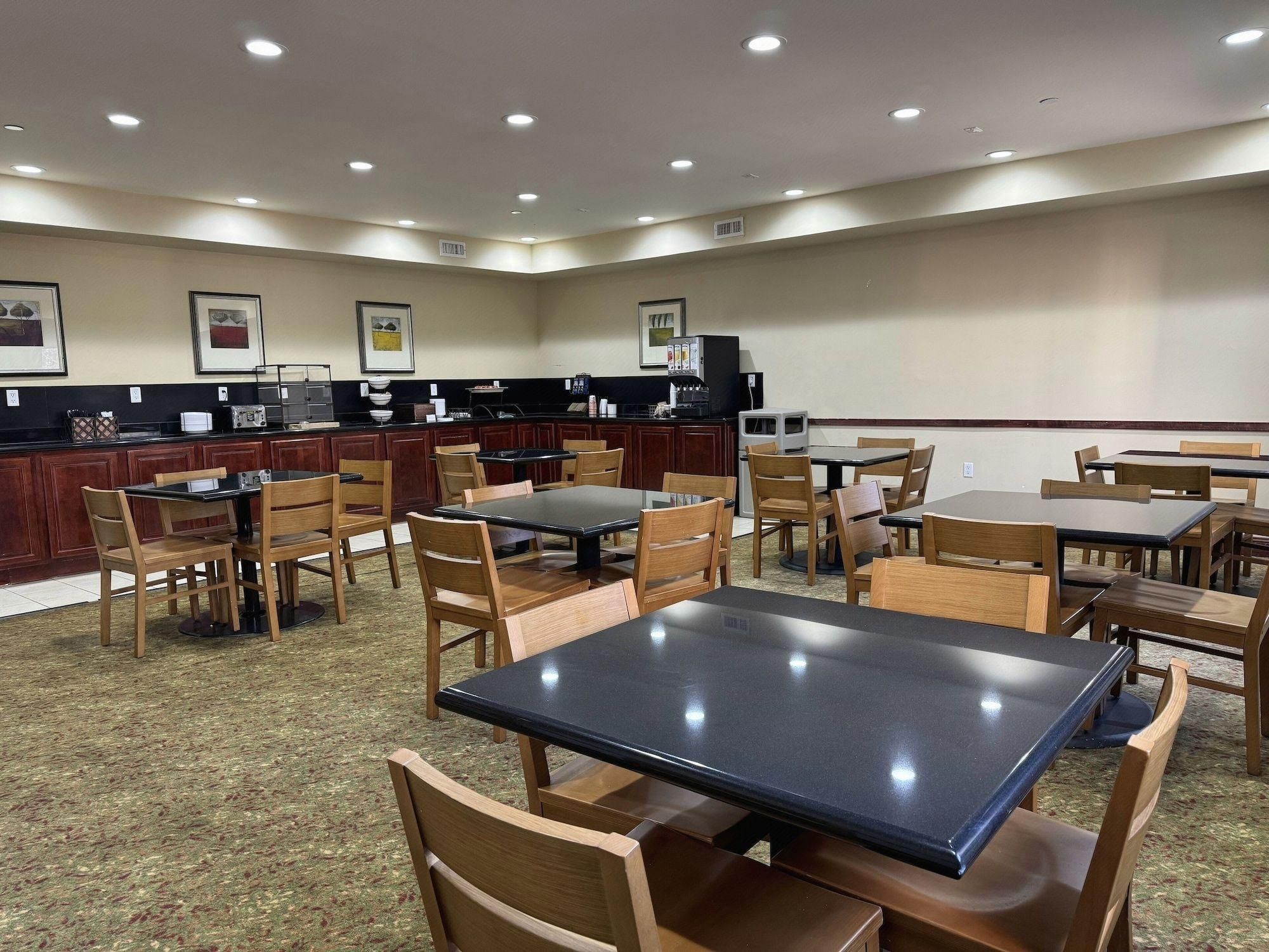 cc6156f7e47065e0eddbe8c9a0ad4a83