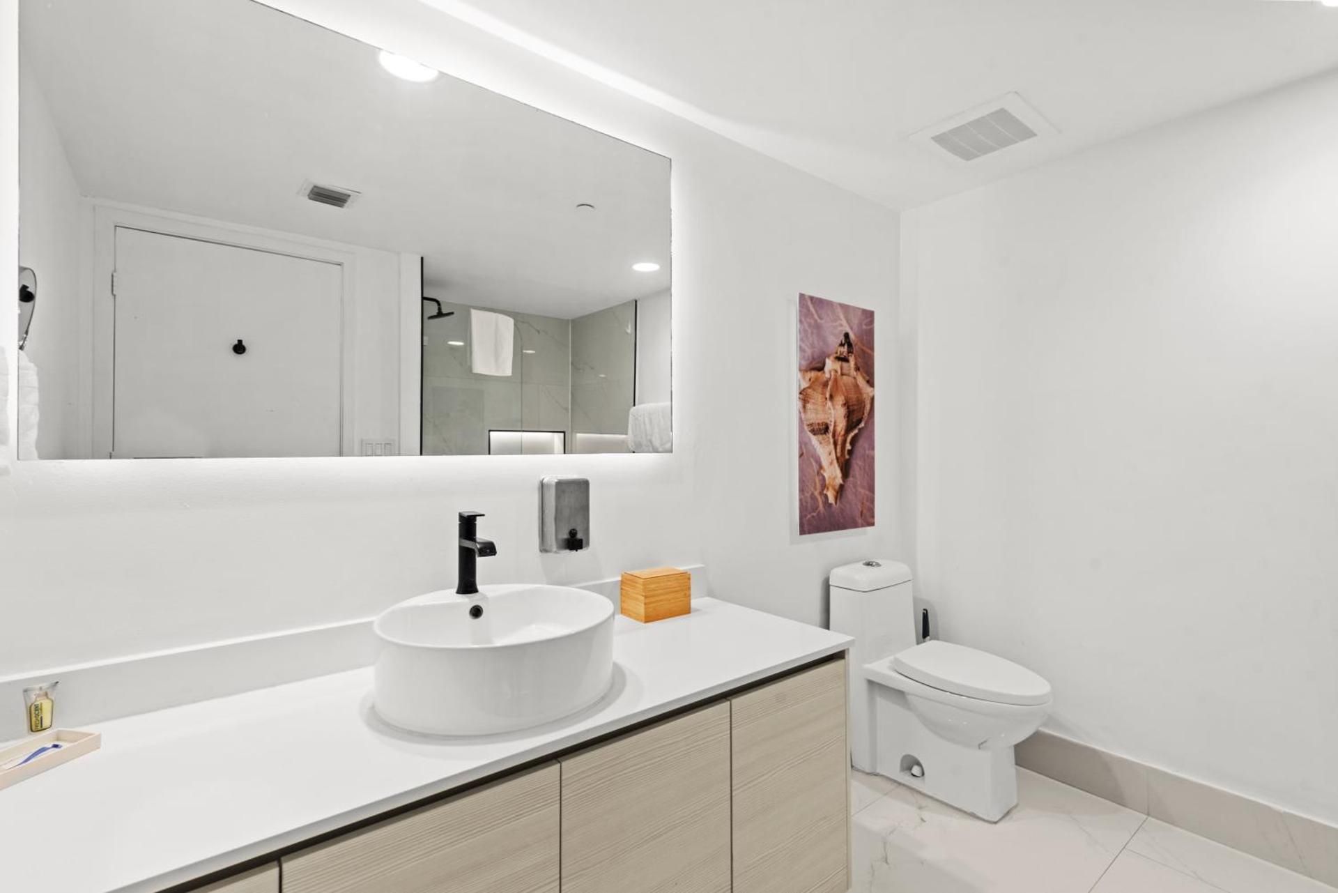 One-Bedroom Standard Apartment