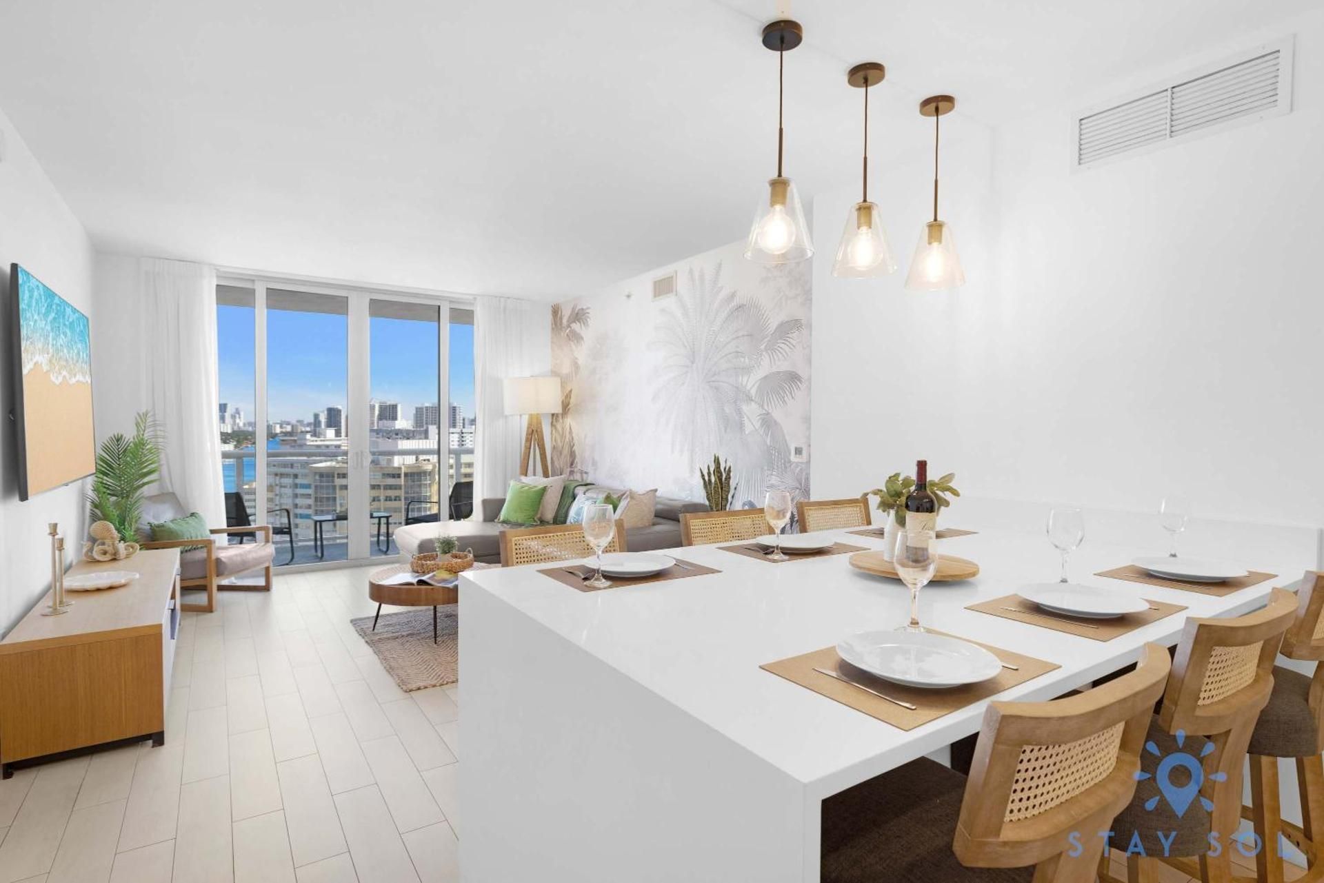 Amazing View Balcony - 1BR- Pool & Gym