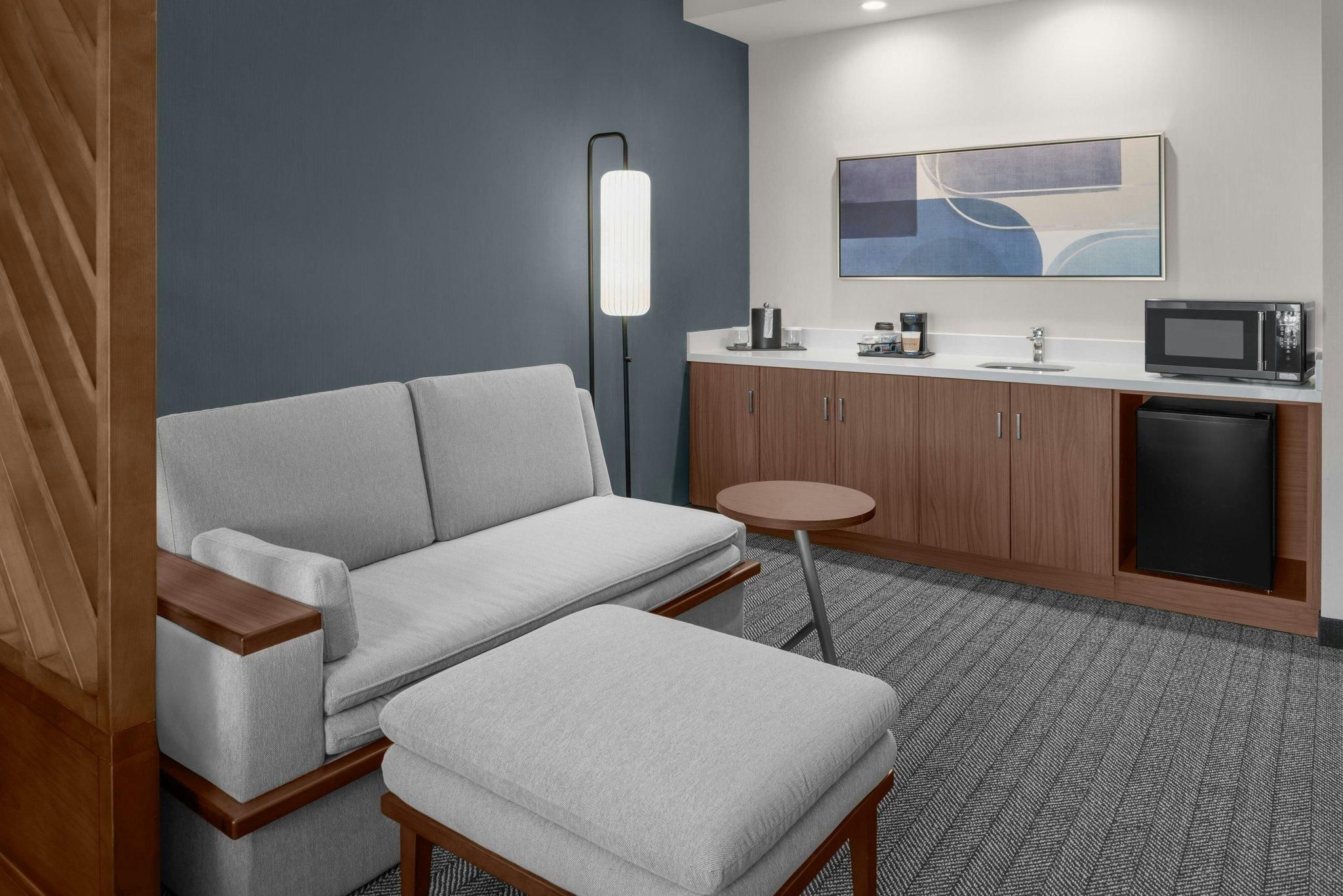 King Suite, Suite, 1 King, Sofa bed