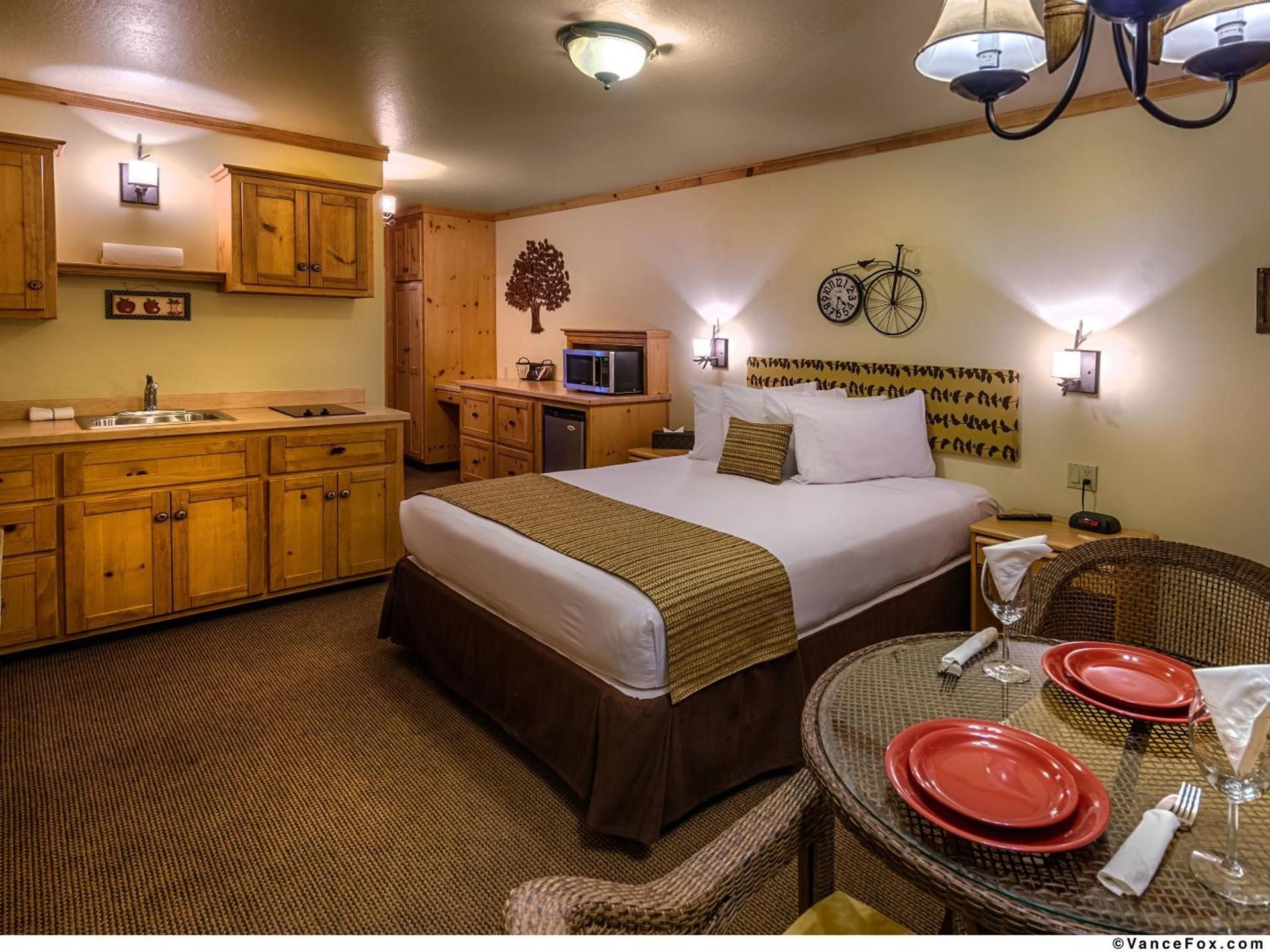 Studio with Lake View