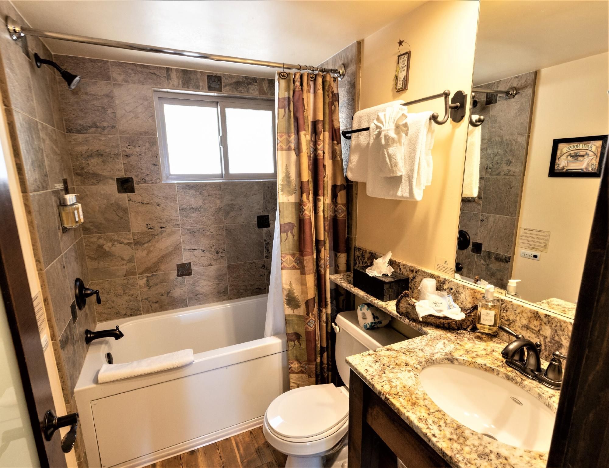 Family Cabin #19-Cabin-Family-Ensuite with Bath-Garden View