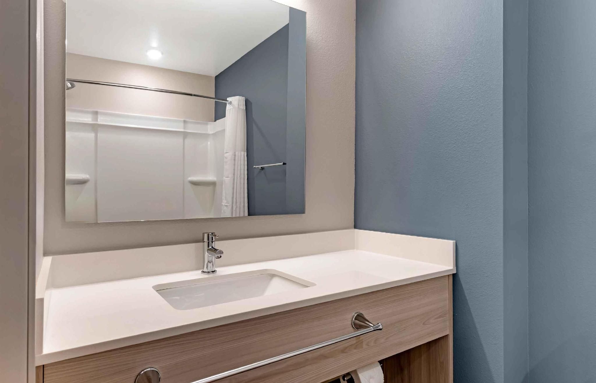 Extended Stay America Select Suites - Wildwood - The Villages Standard Studio 1 Queen Bed Non smoking 2