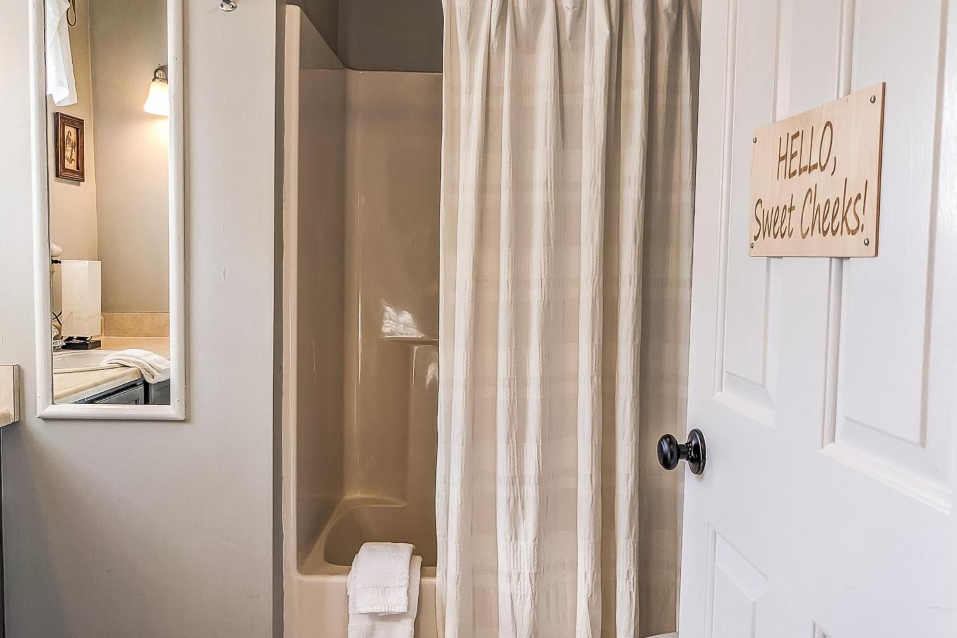 One Bedroom Apartment