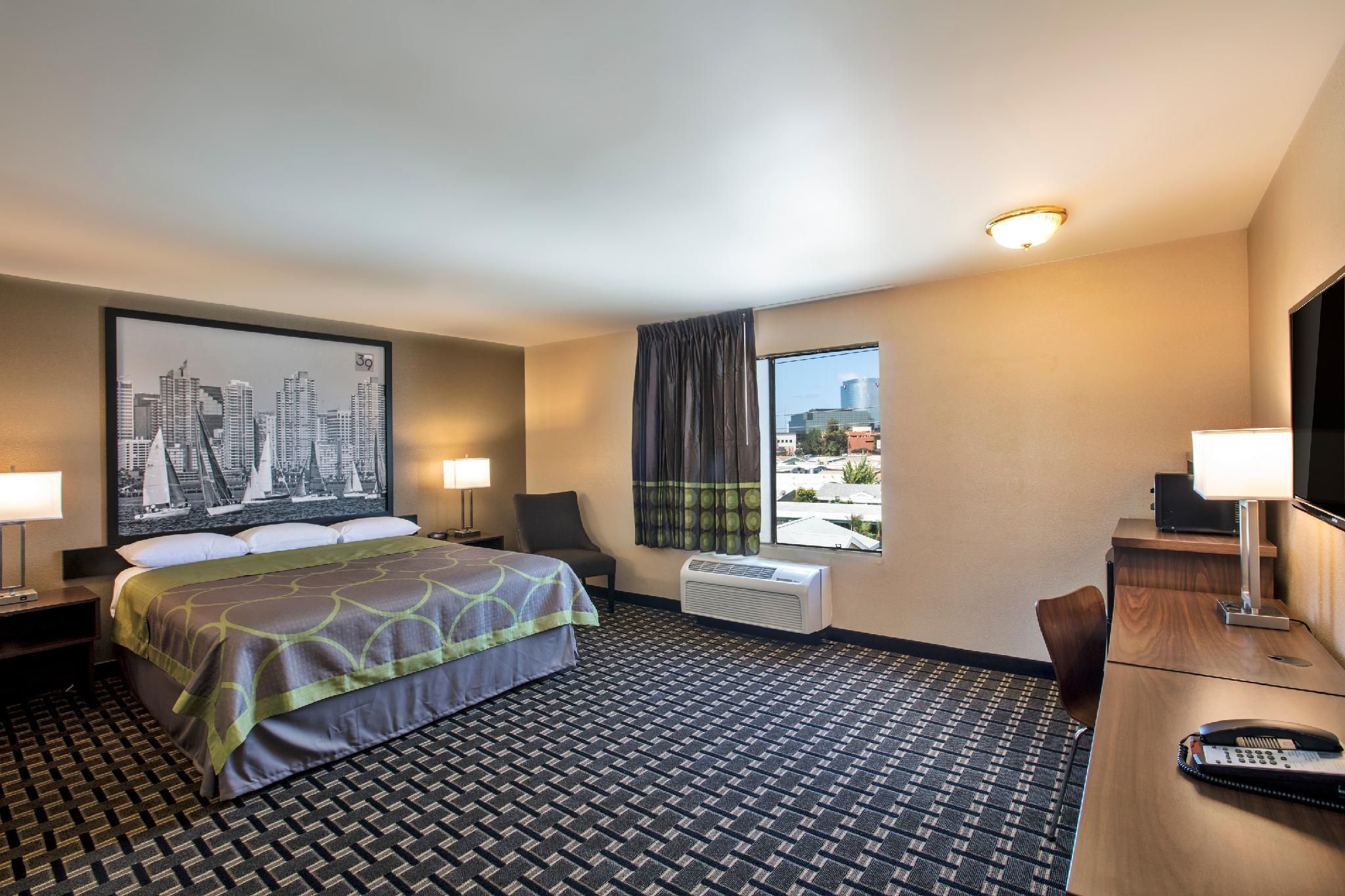 King Room- Non-Smoking