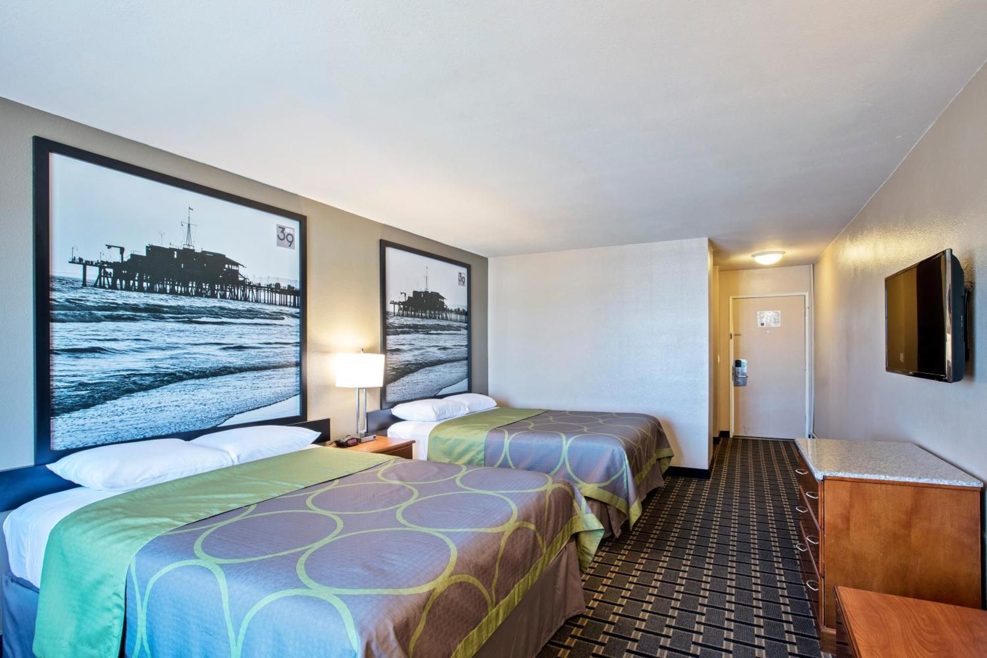 Queen Room with Two Queen Beds - Non-Smoking