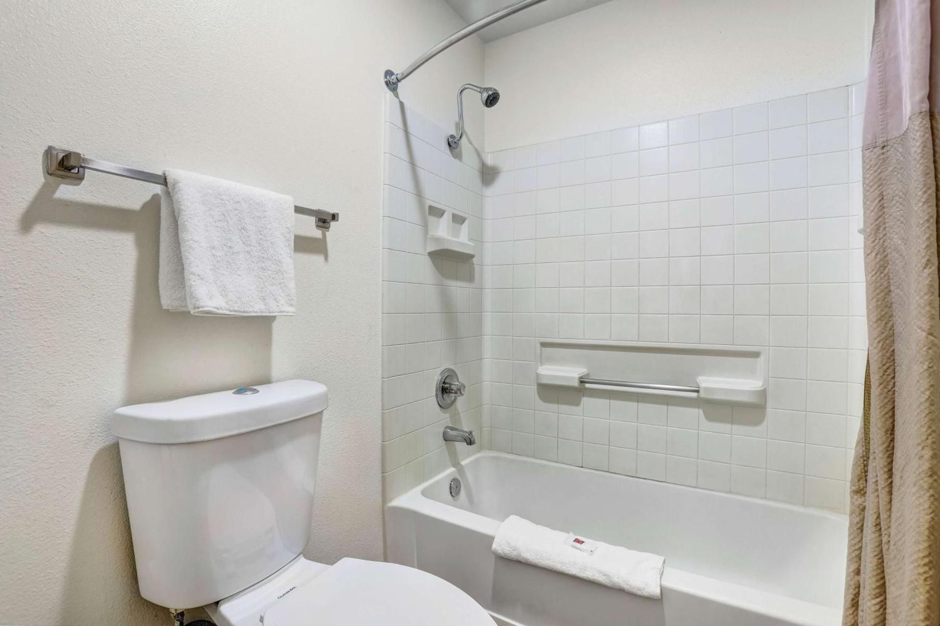 King Room - Disability Access - Non-Smoking