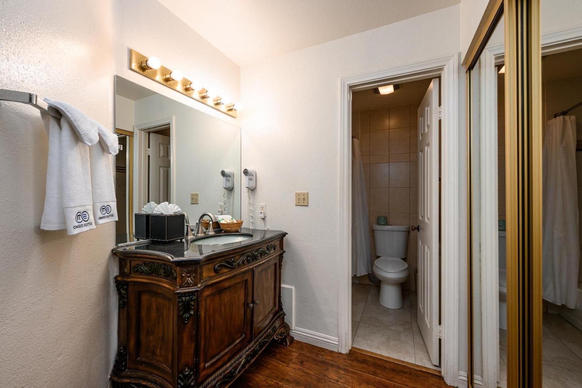 Standard King Room