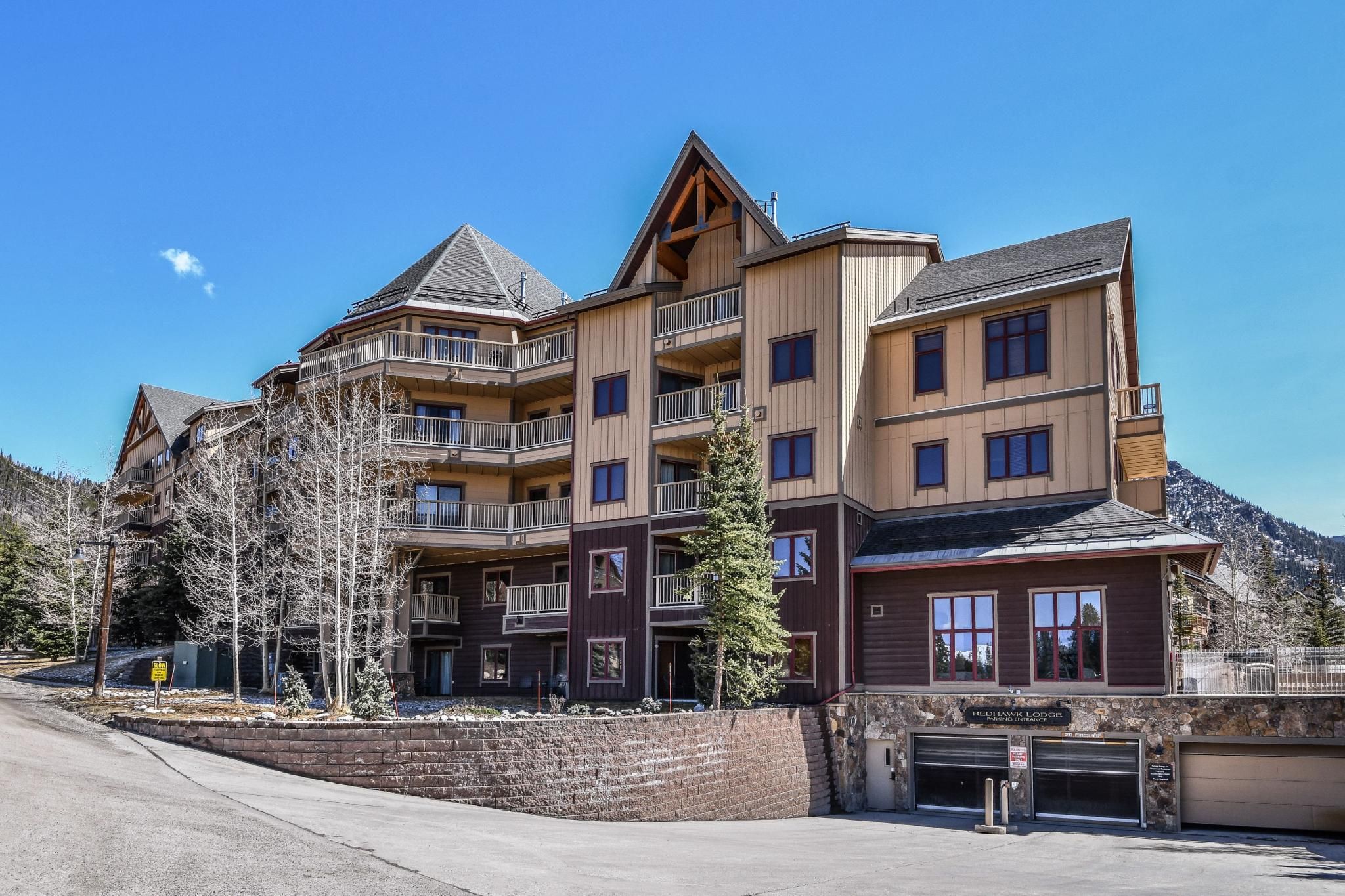 Red Hawk Lodge 2281