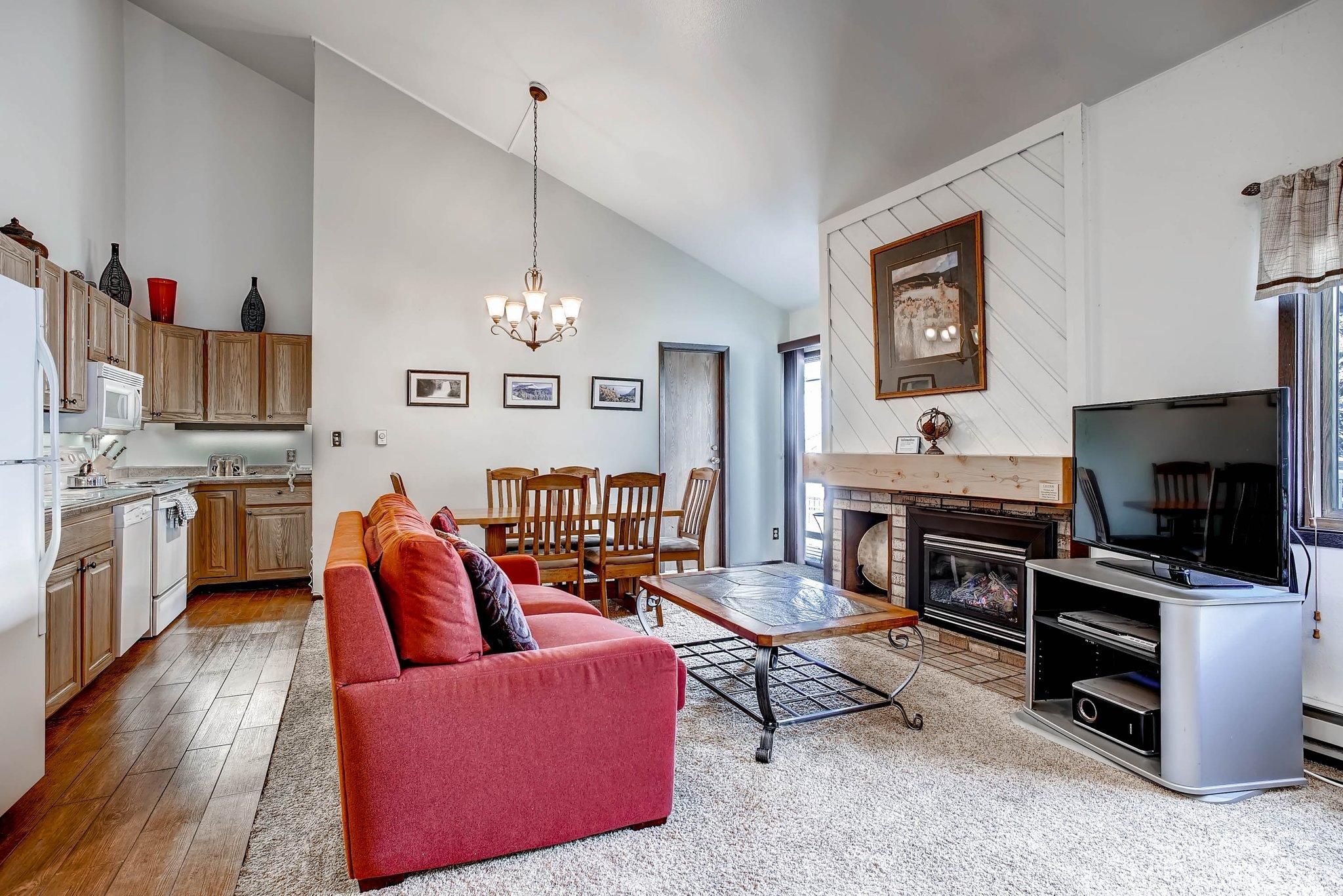 2 Bedroom 1 Bath Condominium
