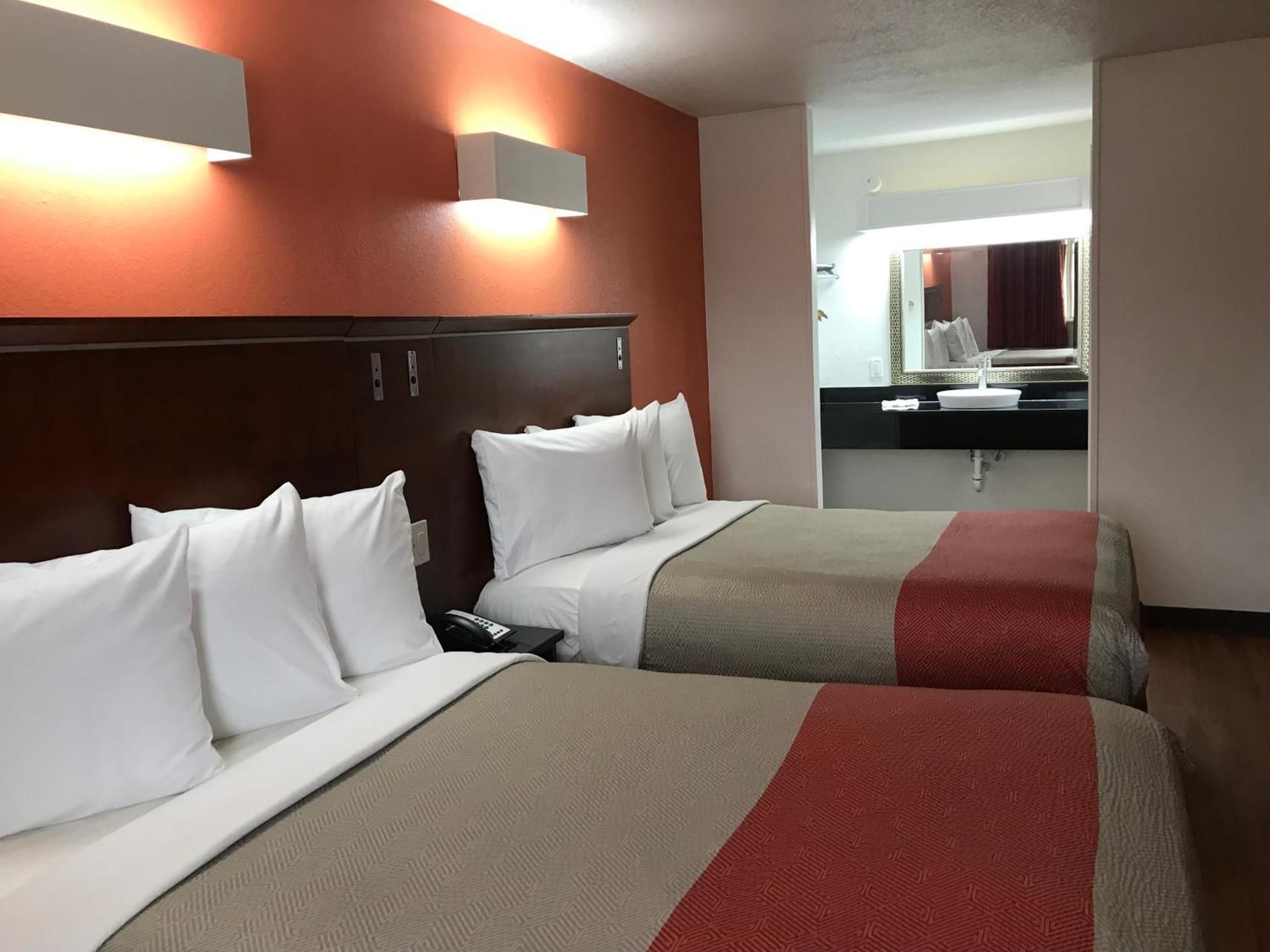 Quadruple Room - Non-Smoking