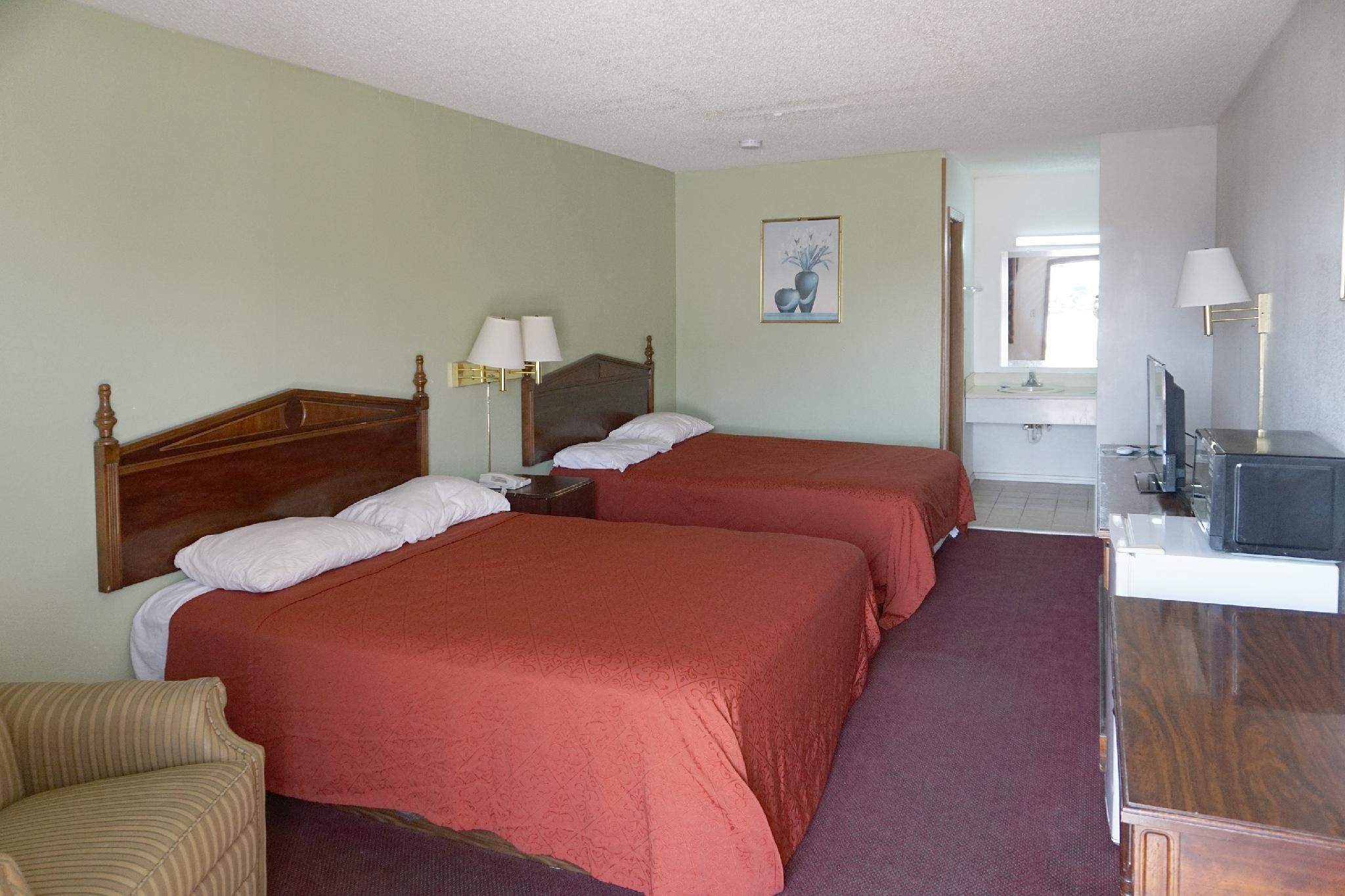 Queen Bed Room
