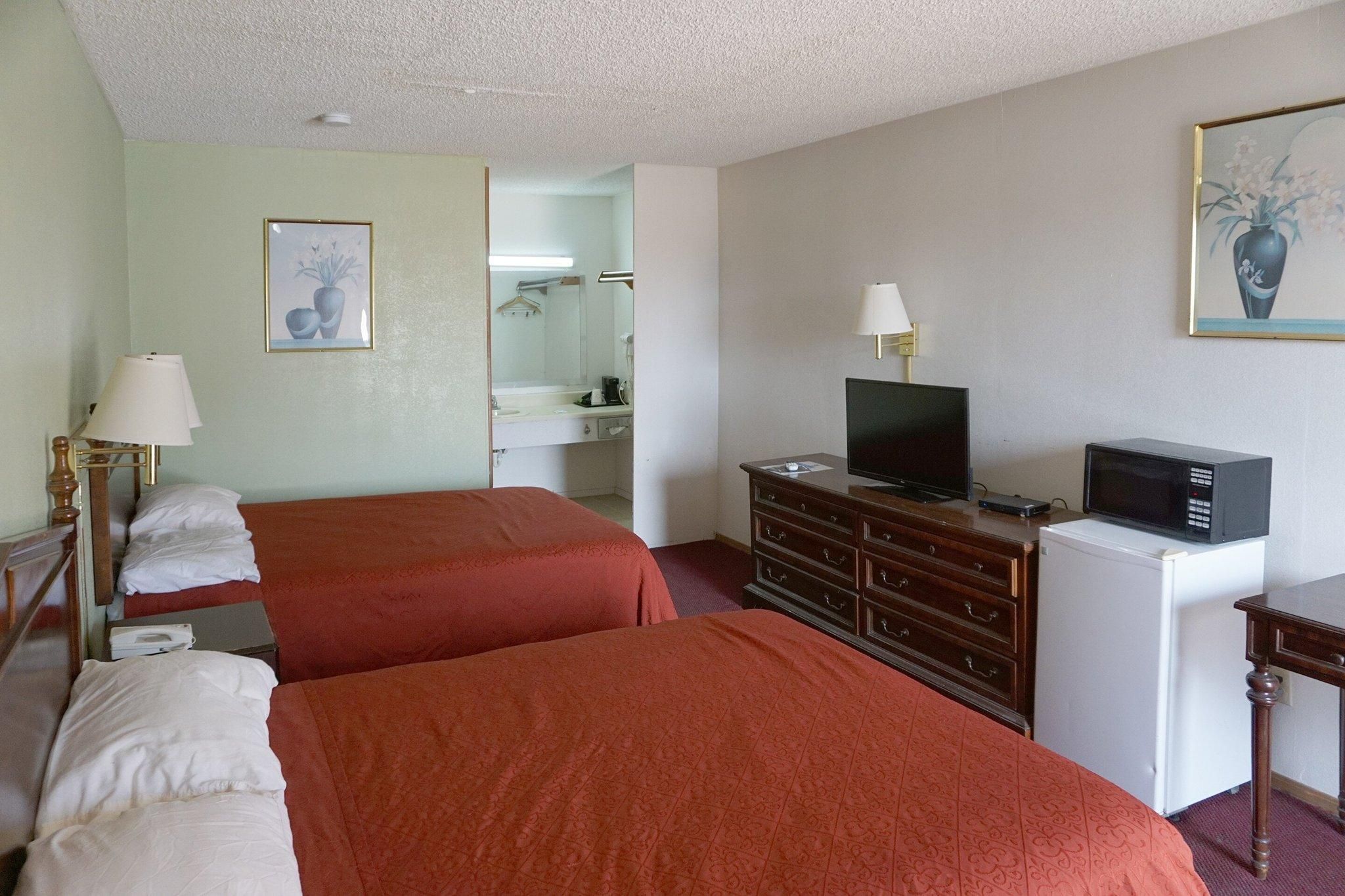 2 Queen Bed