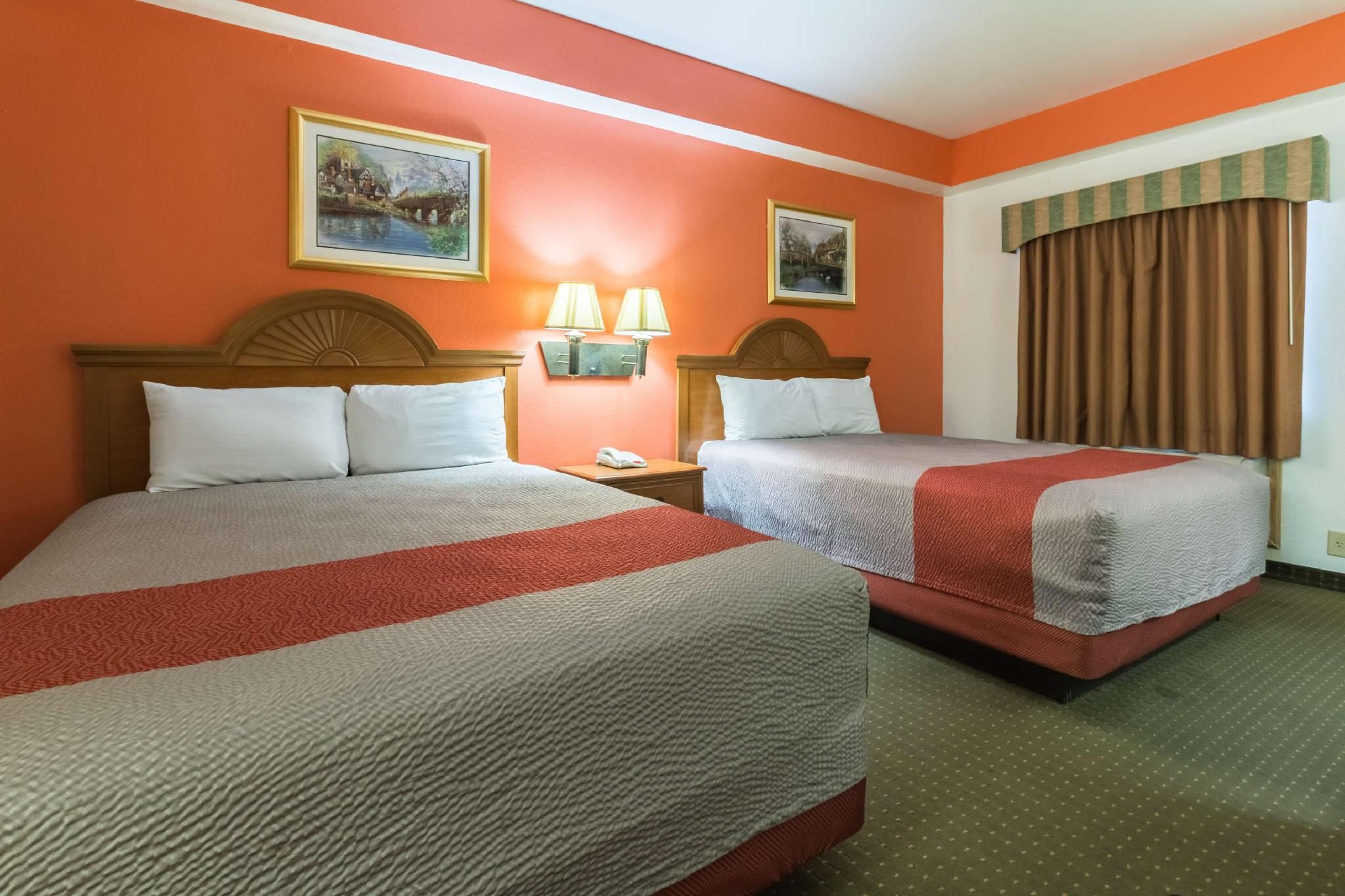 2 Queen Beds | Non-Smoking, Micfridge