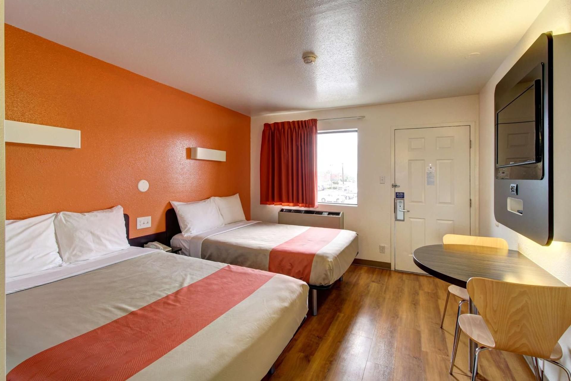 Quadruple Room - Non-Smoking