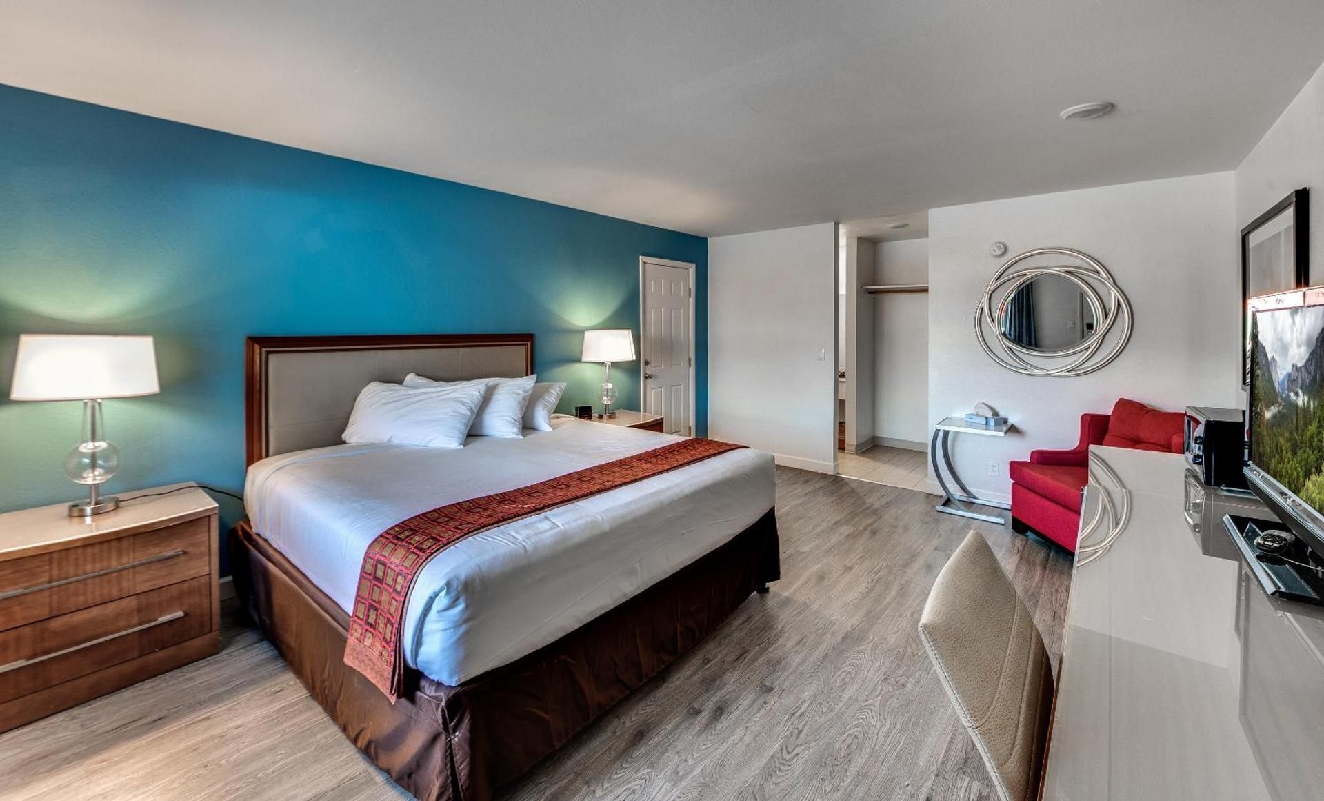 Deluxe King Room