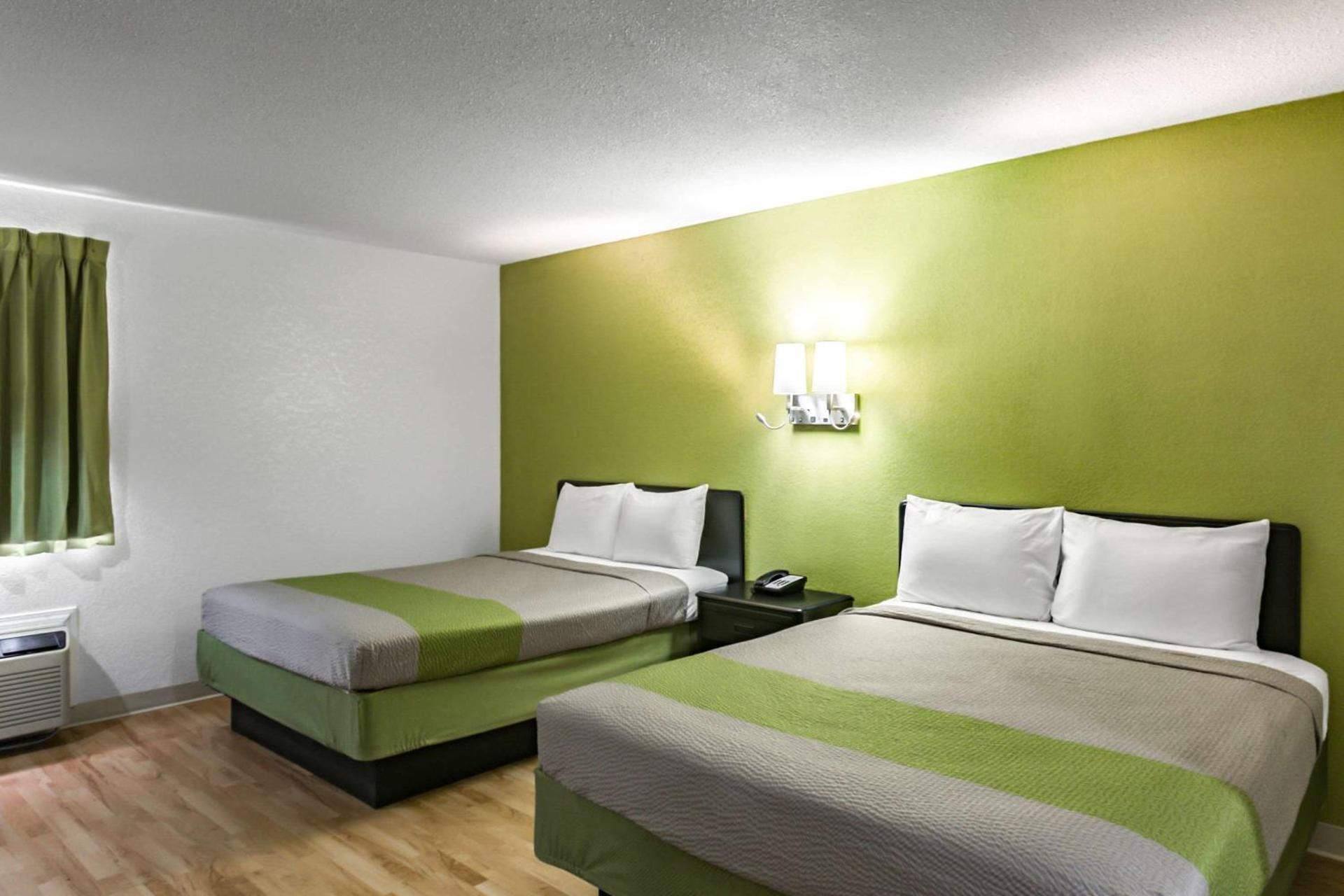 Motel 6 Augusta, KS Quadruple Room - Disability Access - Non-Smoking