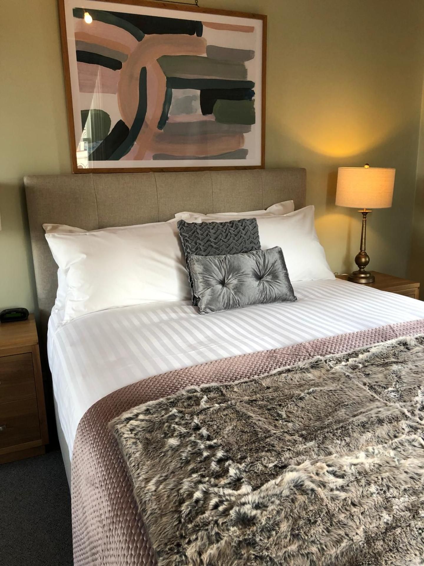 Queen Room