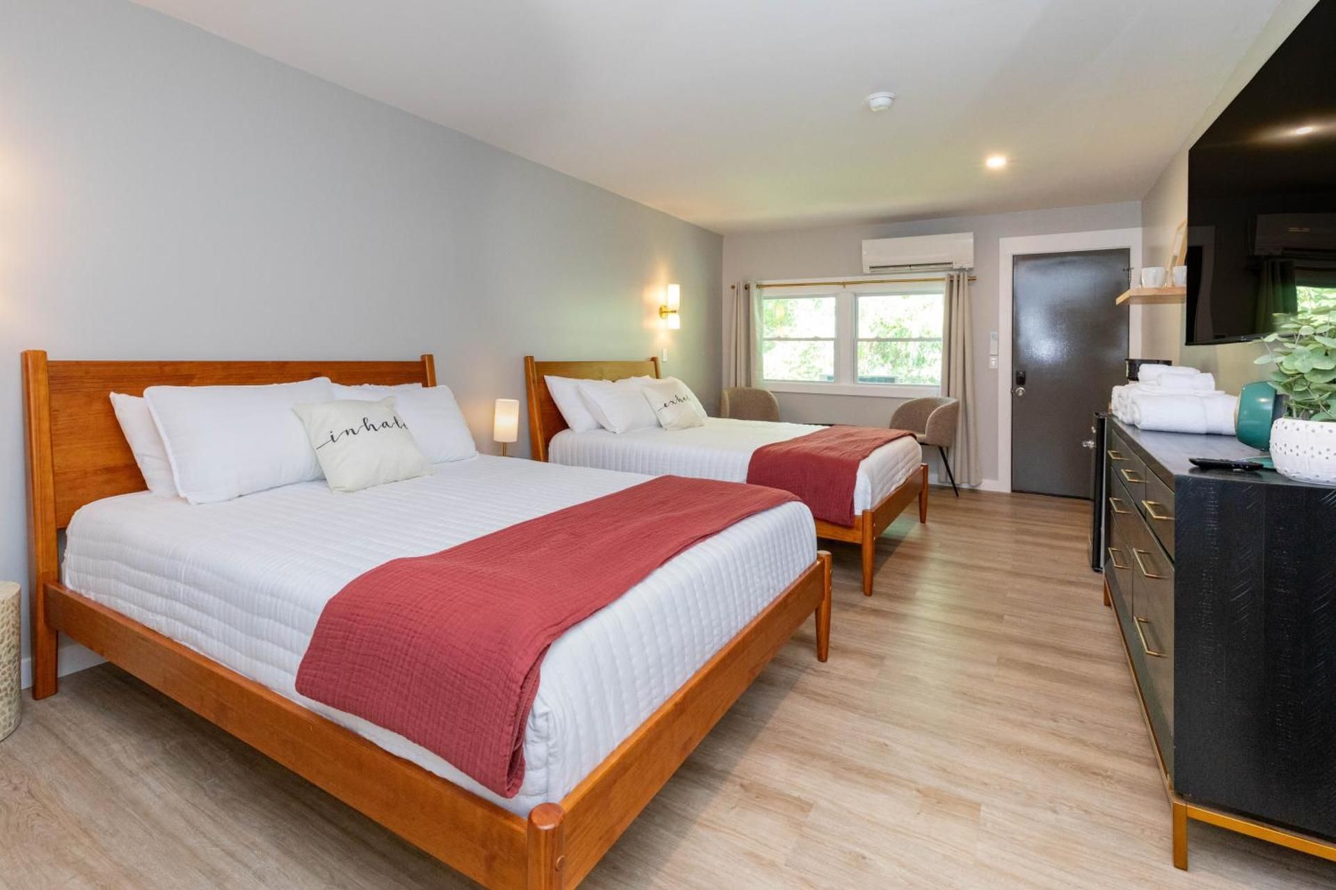 Superior Queen Room with Two Queen Beds