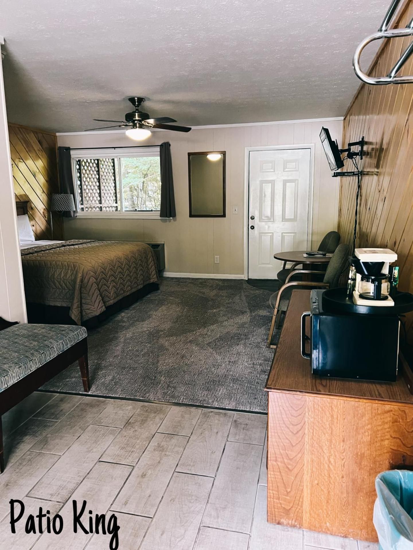 King Room with Balcony