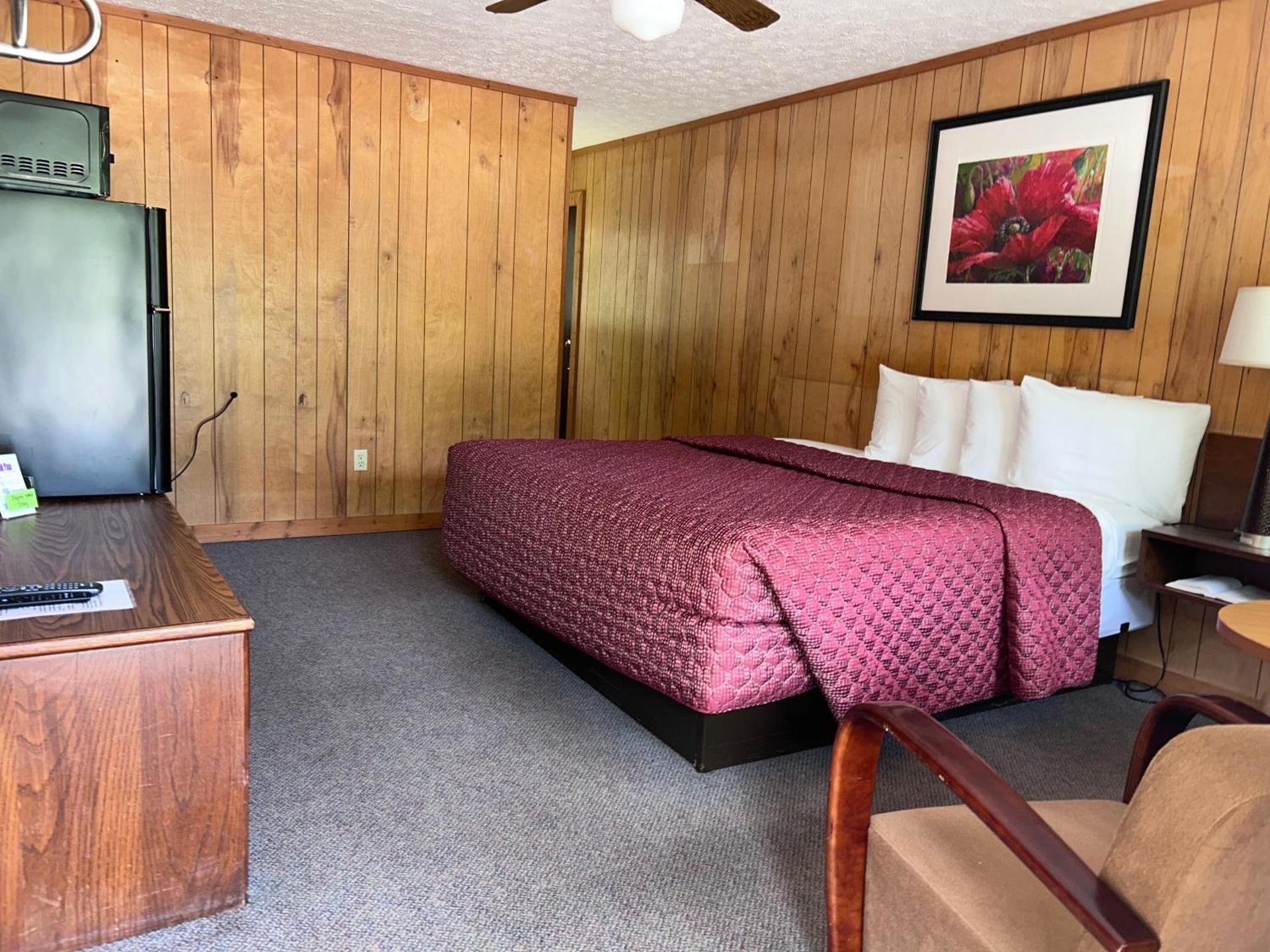 Standard King Room