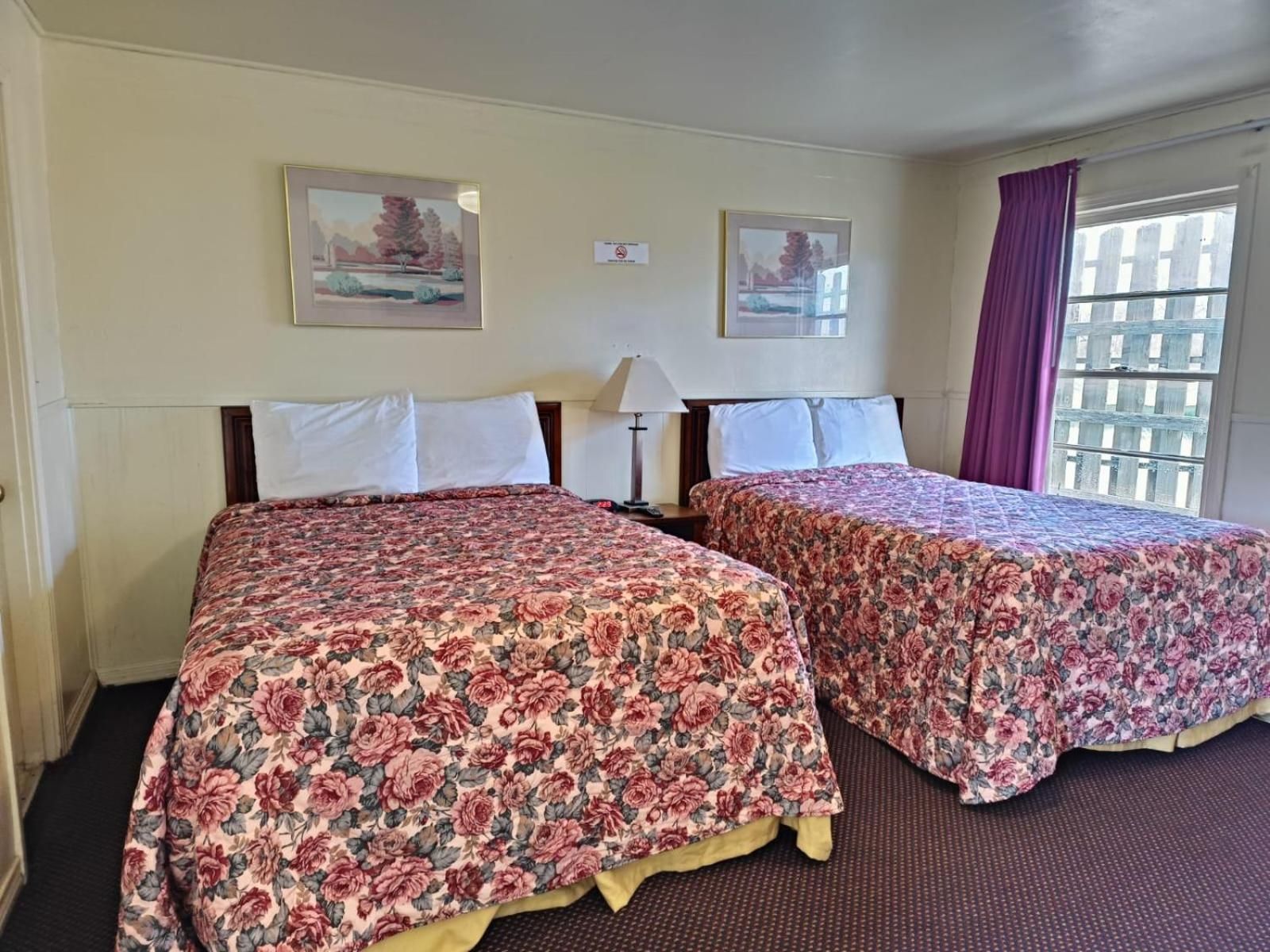 2 Queen Beds Non-Smoking