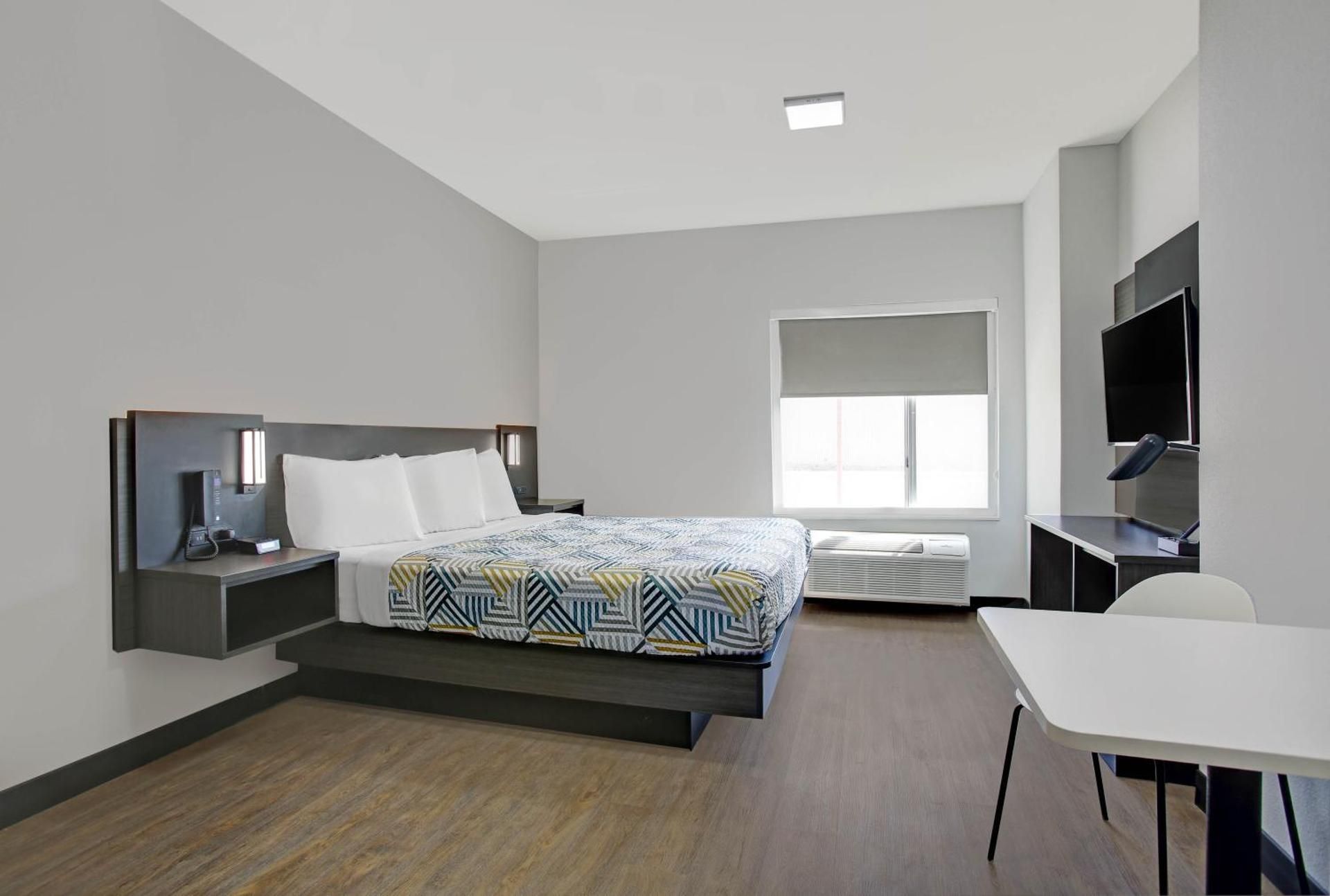 1 King Bed | Non-Smoking, Mini Fridge