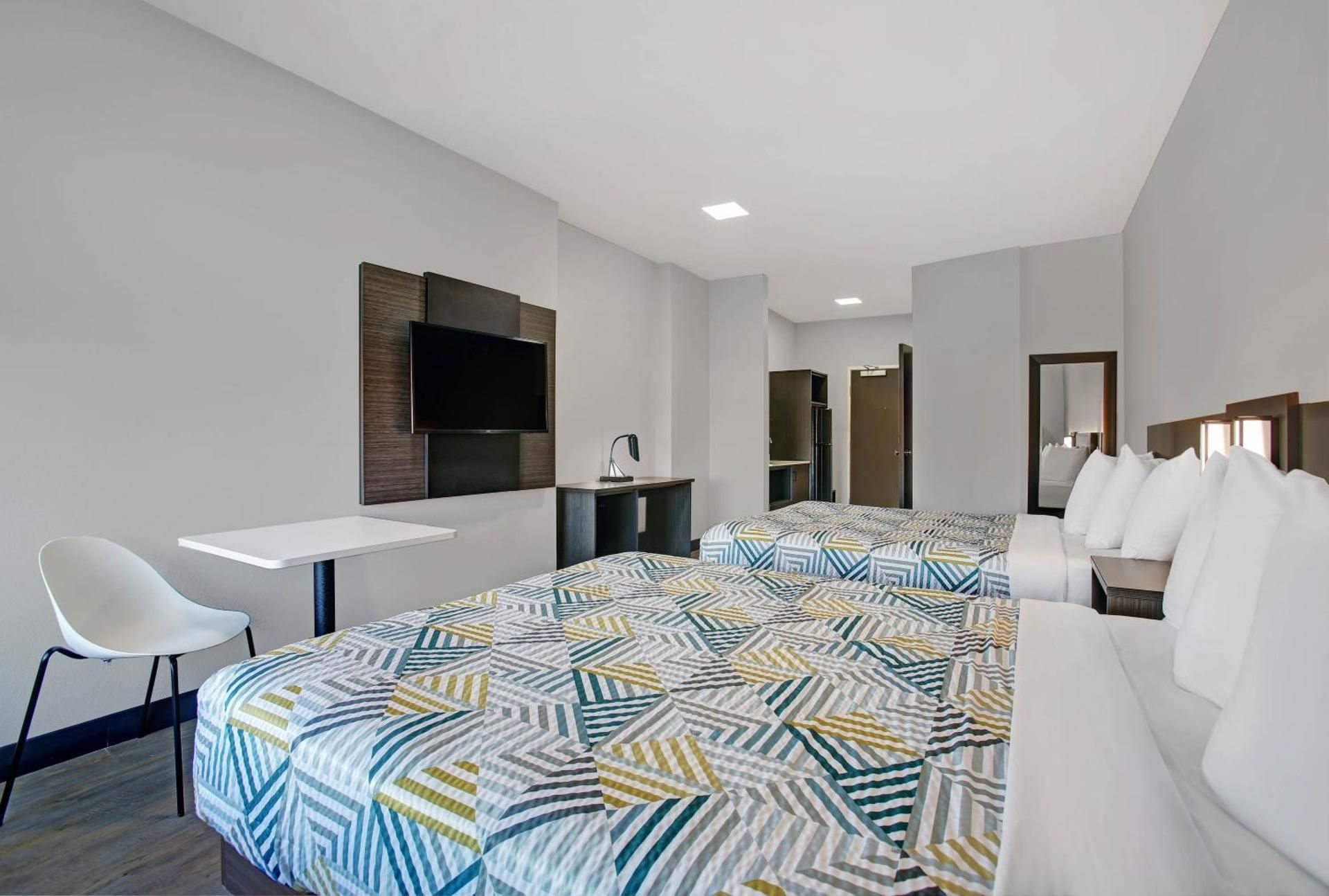 Queen Room with Two Queen Beds - Non-Smoking