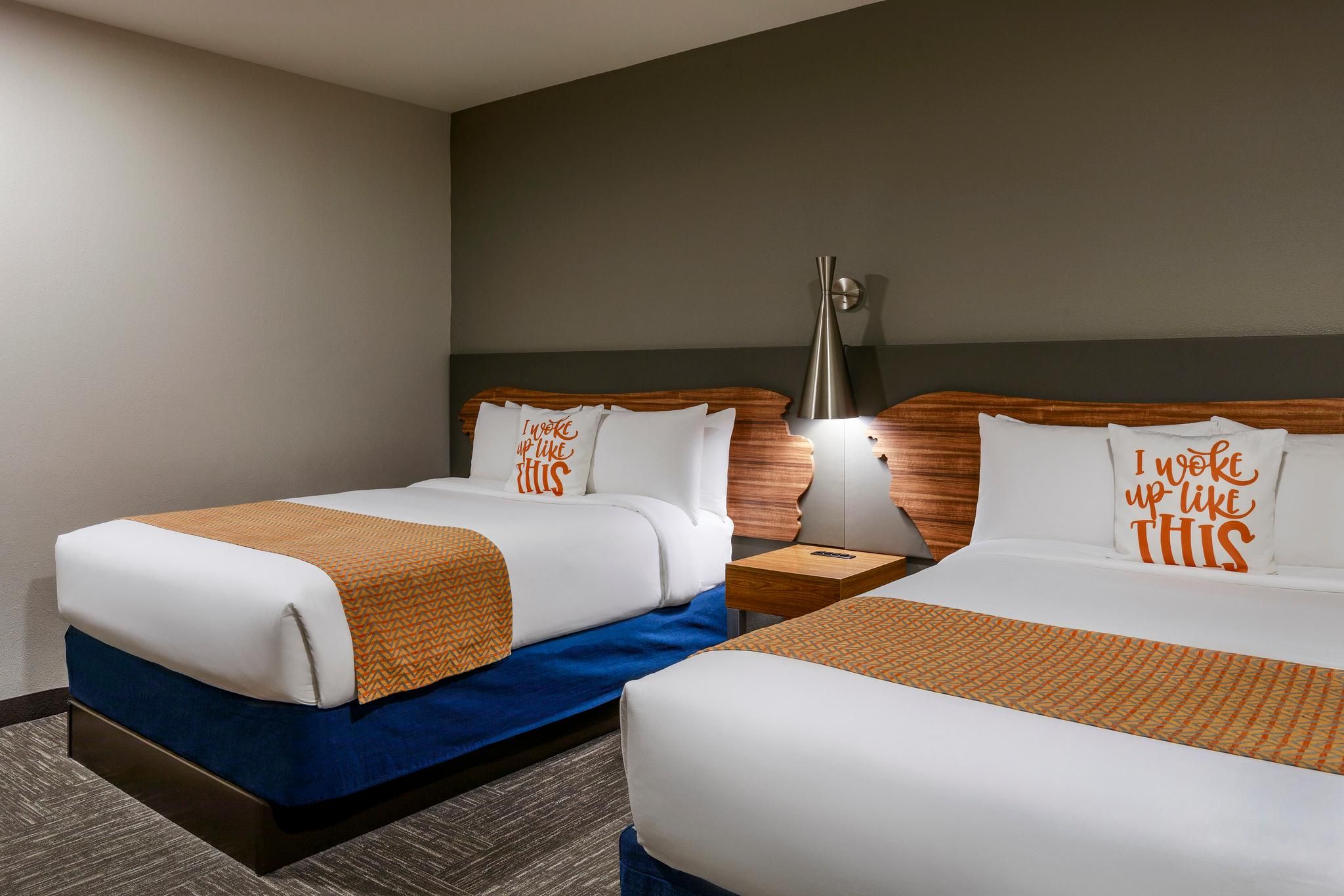 Two Bedroom Suite with 2 Queens and 1 King