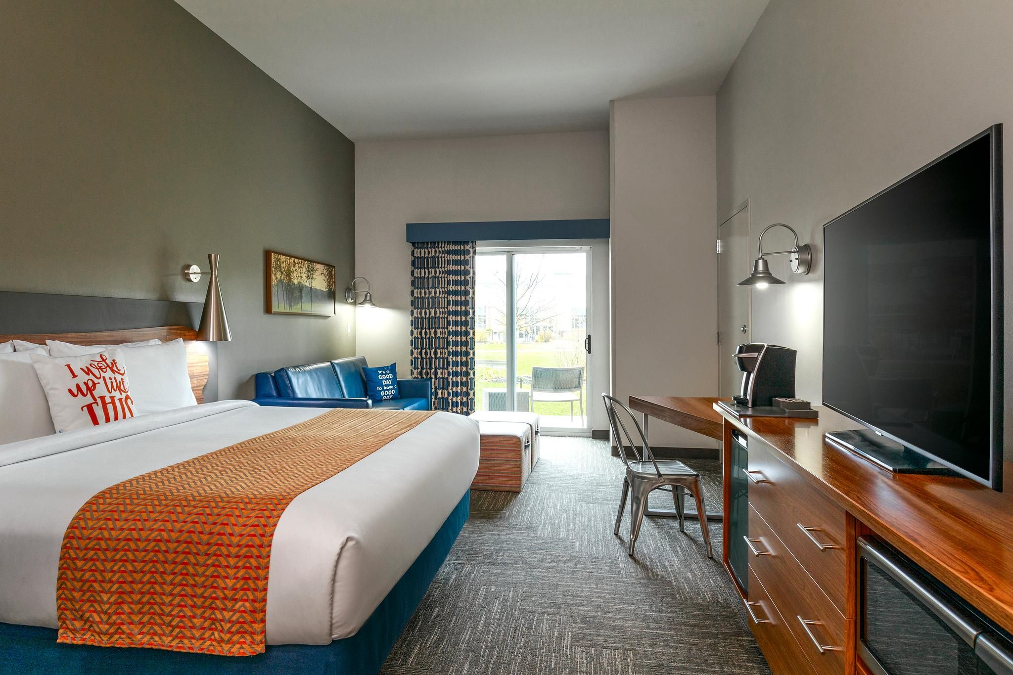 Junior King Suite