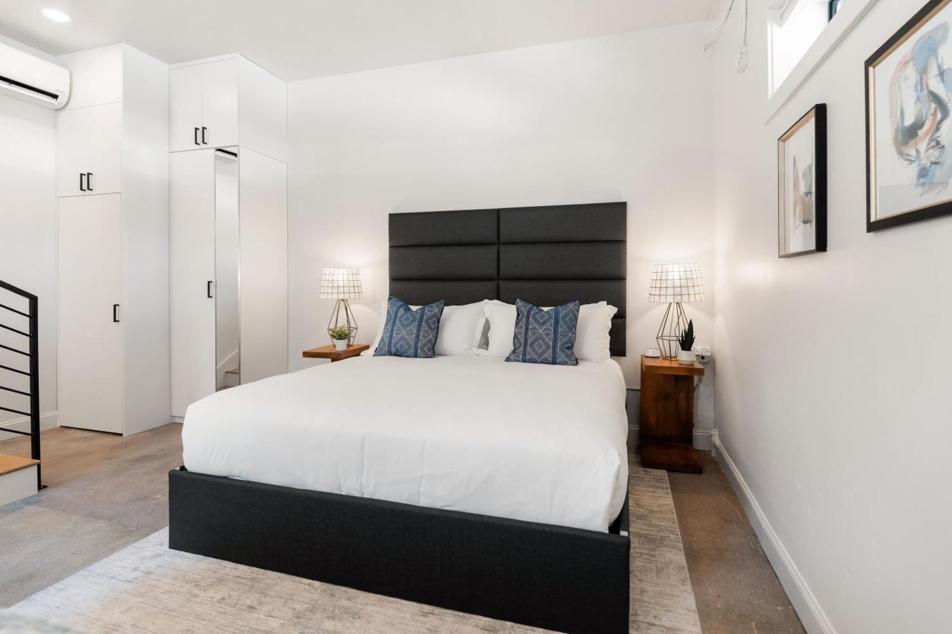 King Studio with Sofa Bed