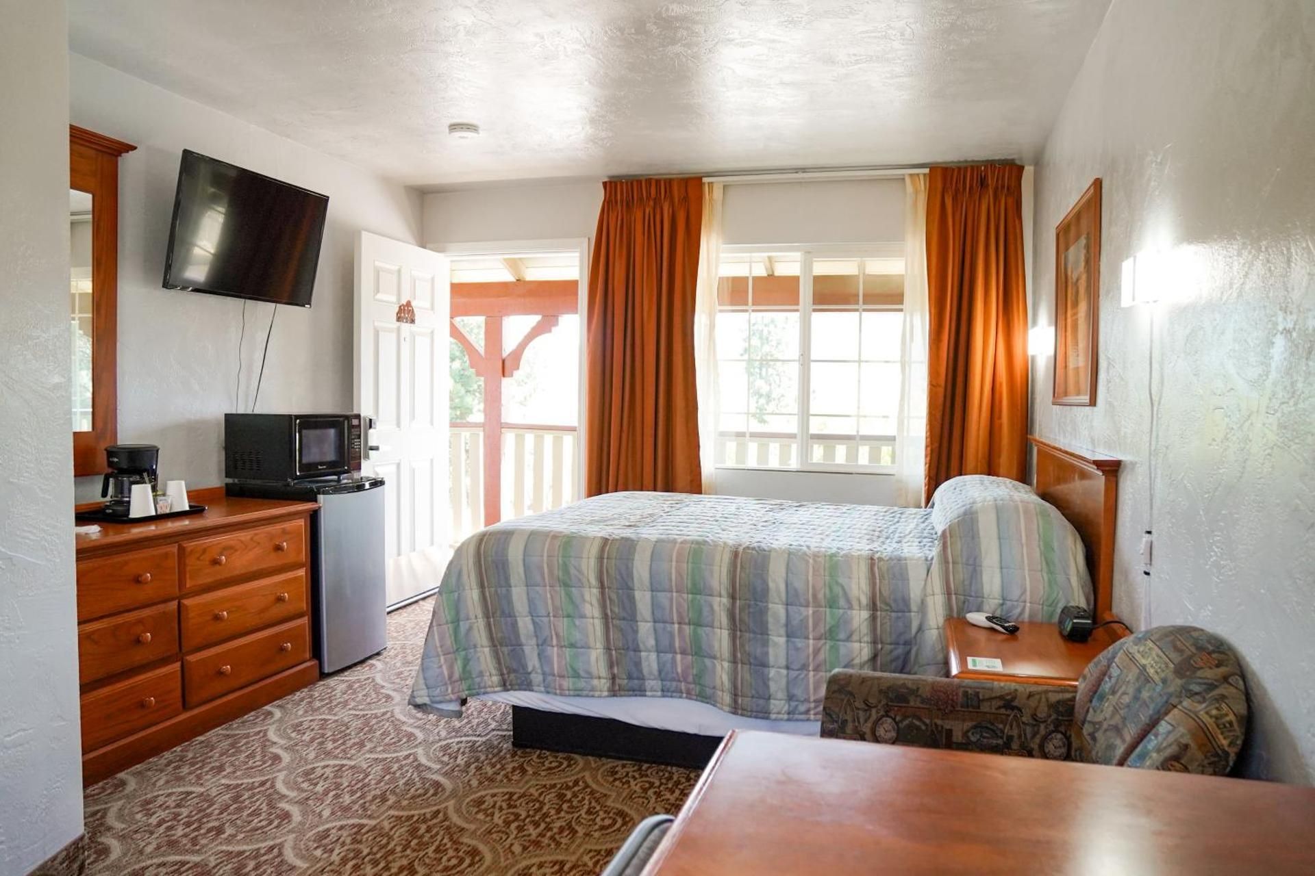 Queen Room