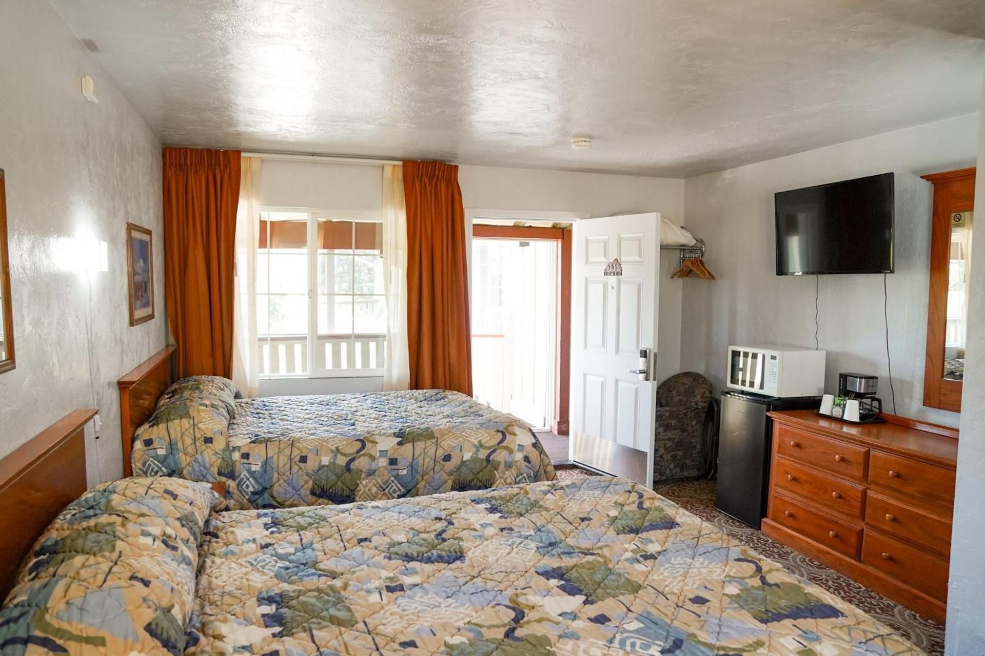 Queen Room with Two Queen Beds