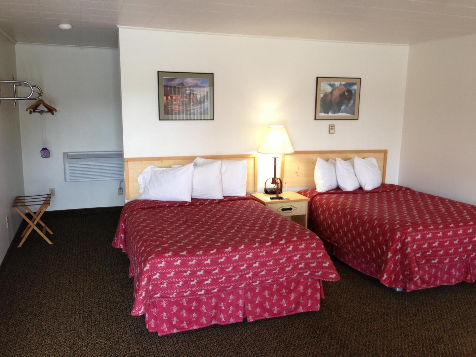 Range Country Lodging Double Room with Two Double Beds