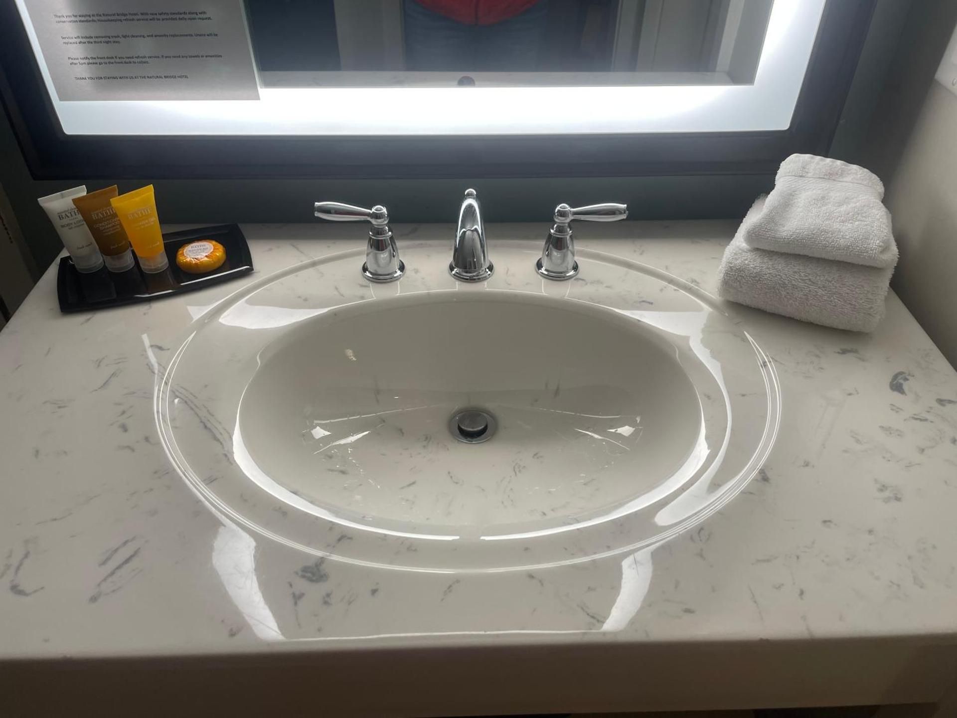 Queen Room with Two Queen Beds and Roll-In Shower - Mobility Accessible/Non-Smoking