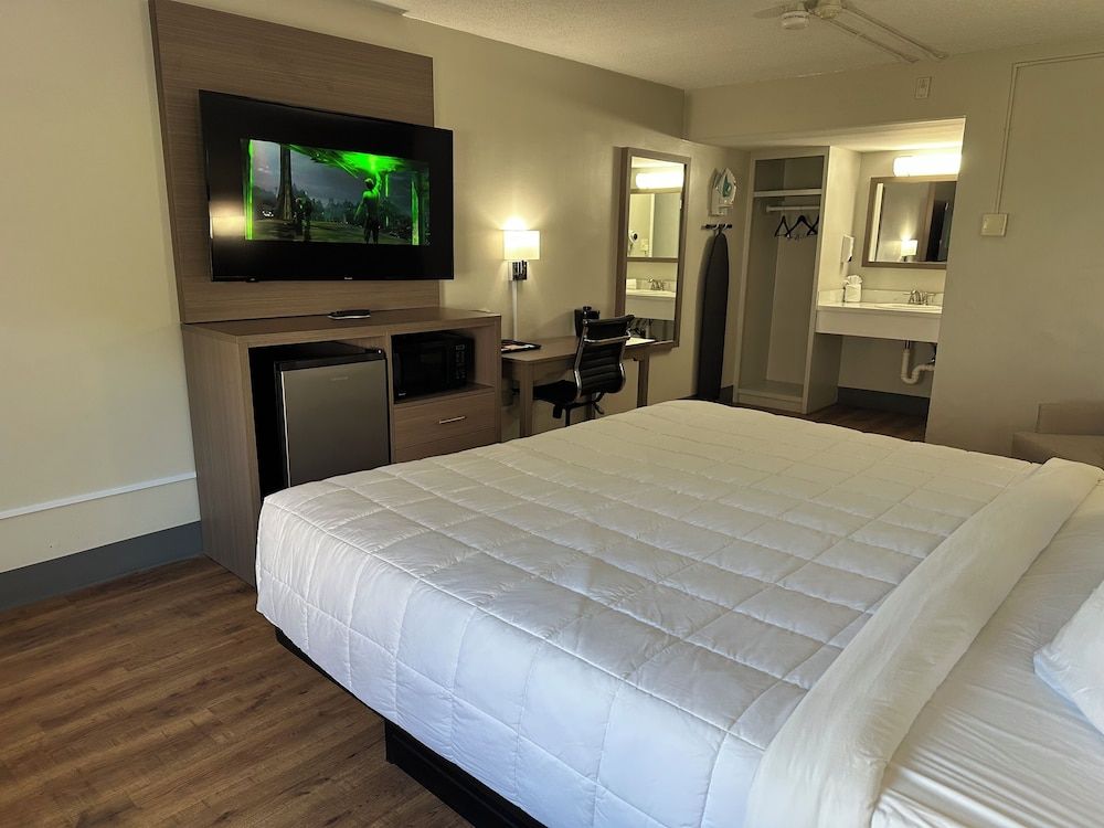 Superior King Bed, Non Smoking