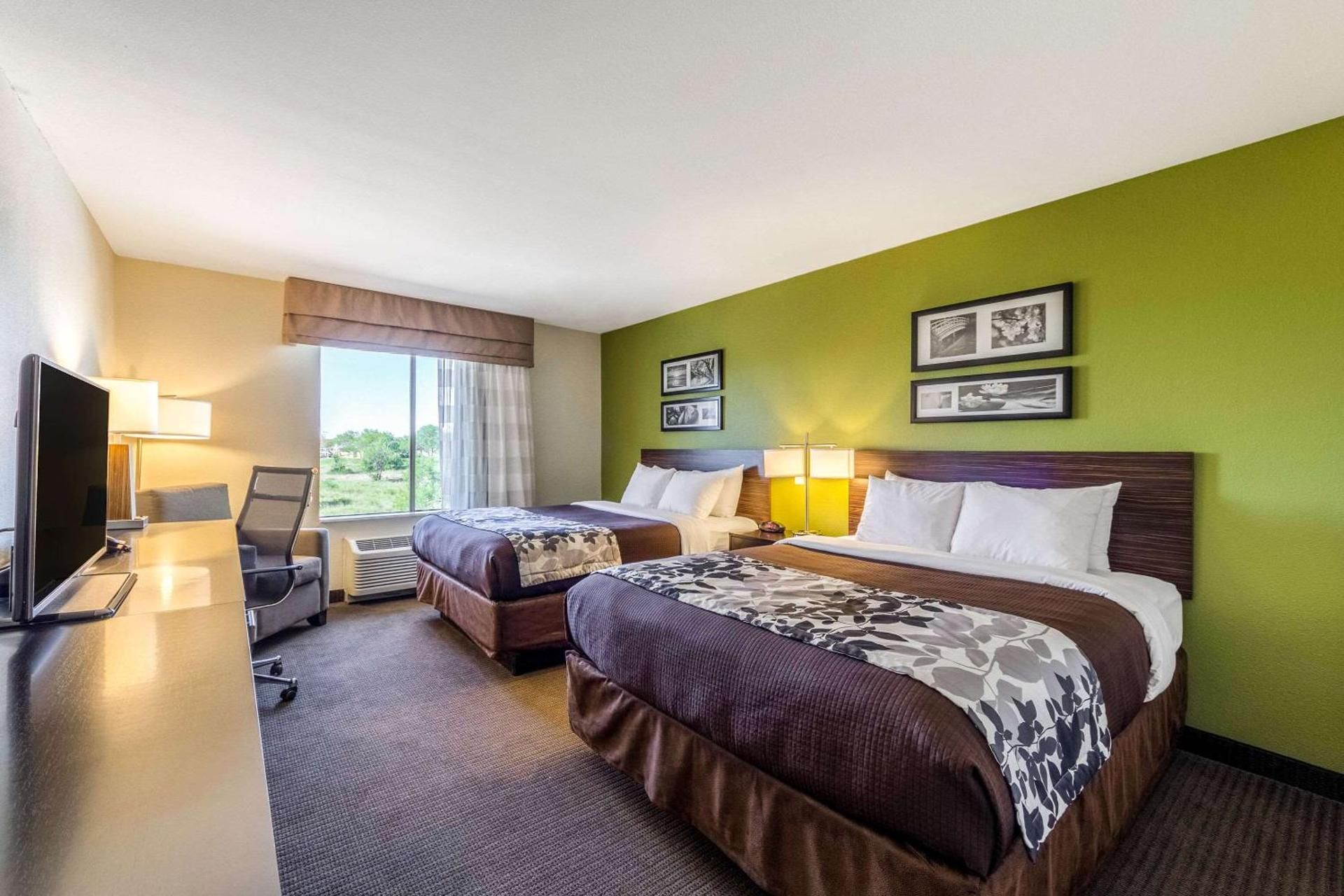 Queen Room with Two Queen Beds - Non-Smoking