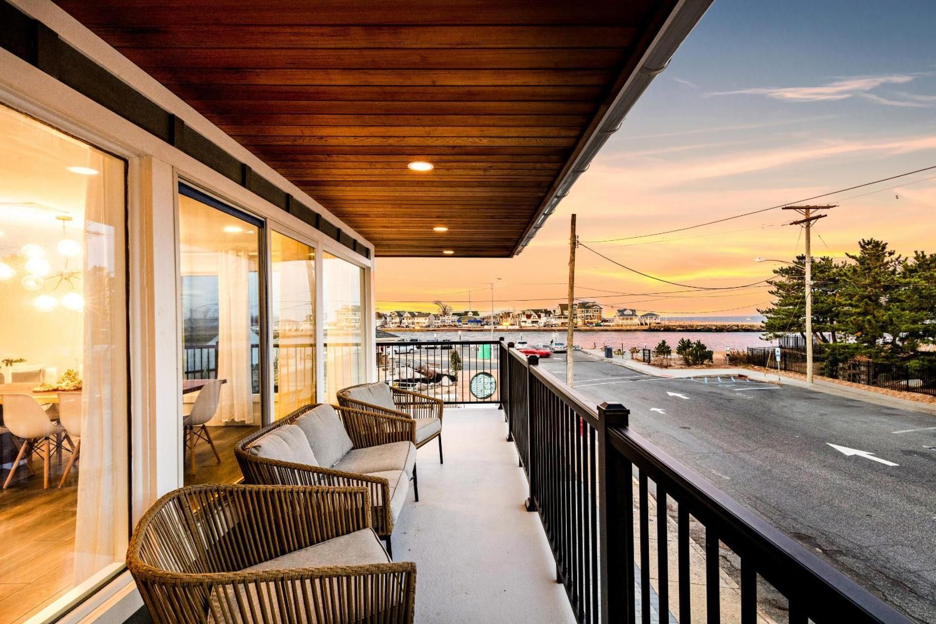 Casa Del Mar Apartment with Terrace