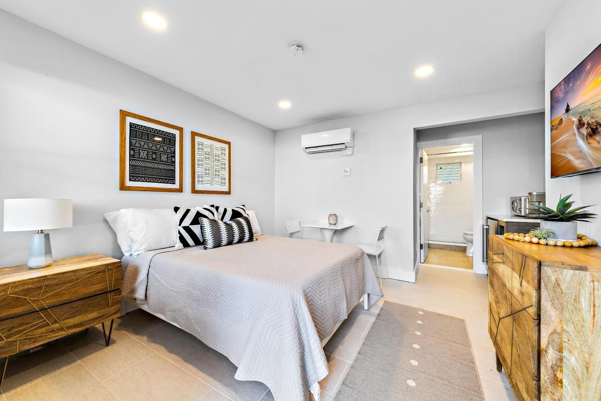 Junior Room
