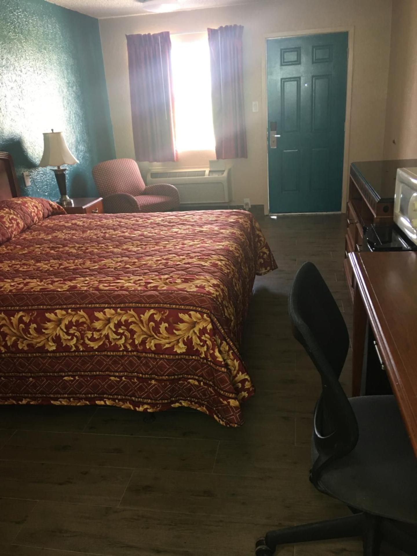 Economy Single Room - Non-Smoking
