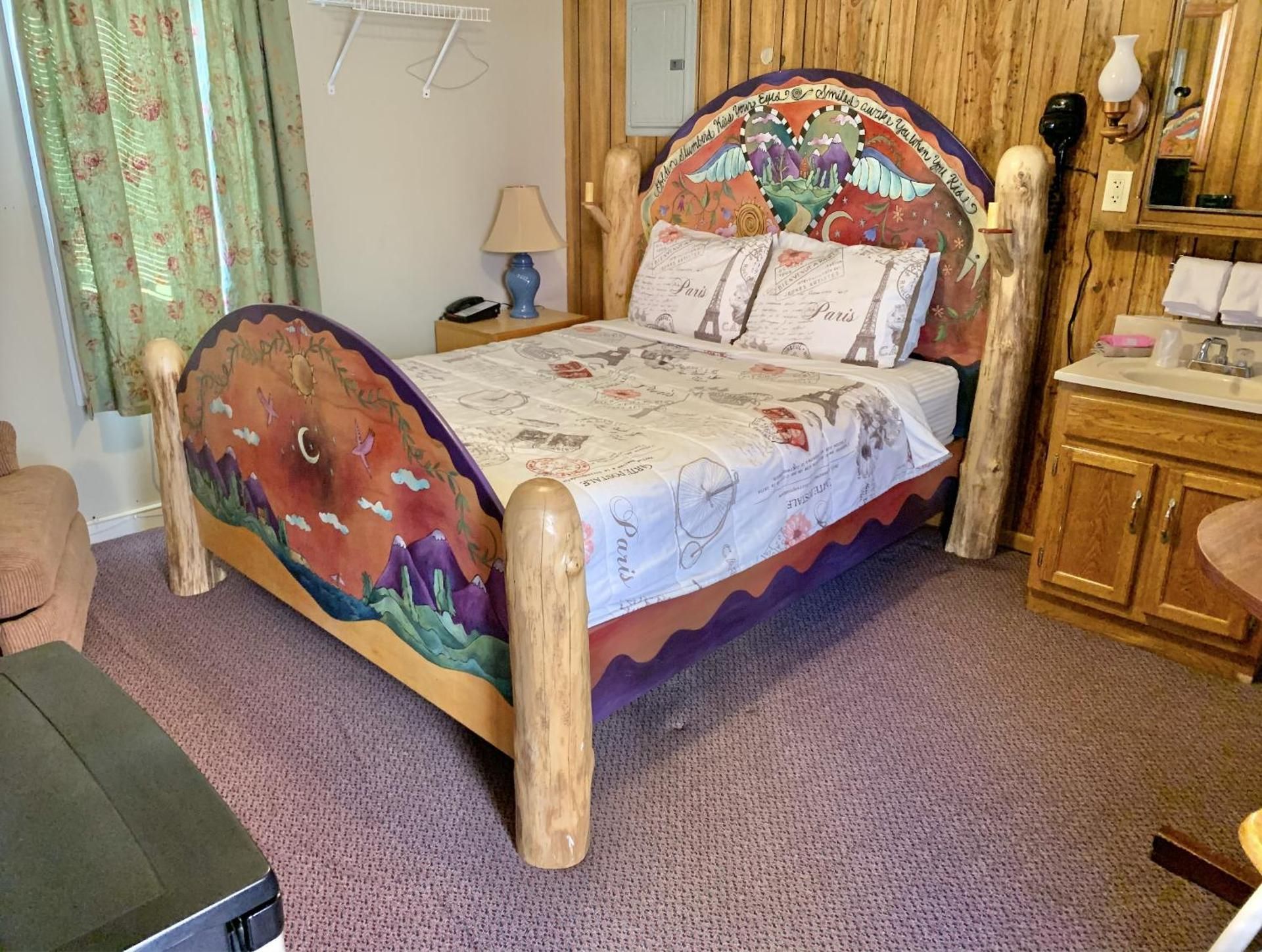 Deluxe Queen Room