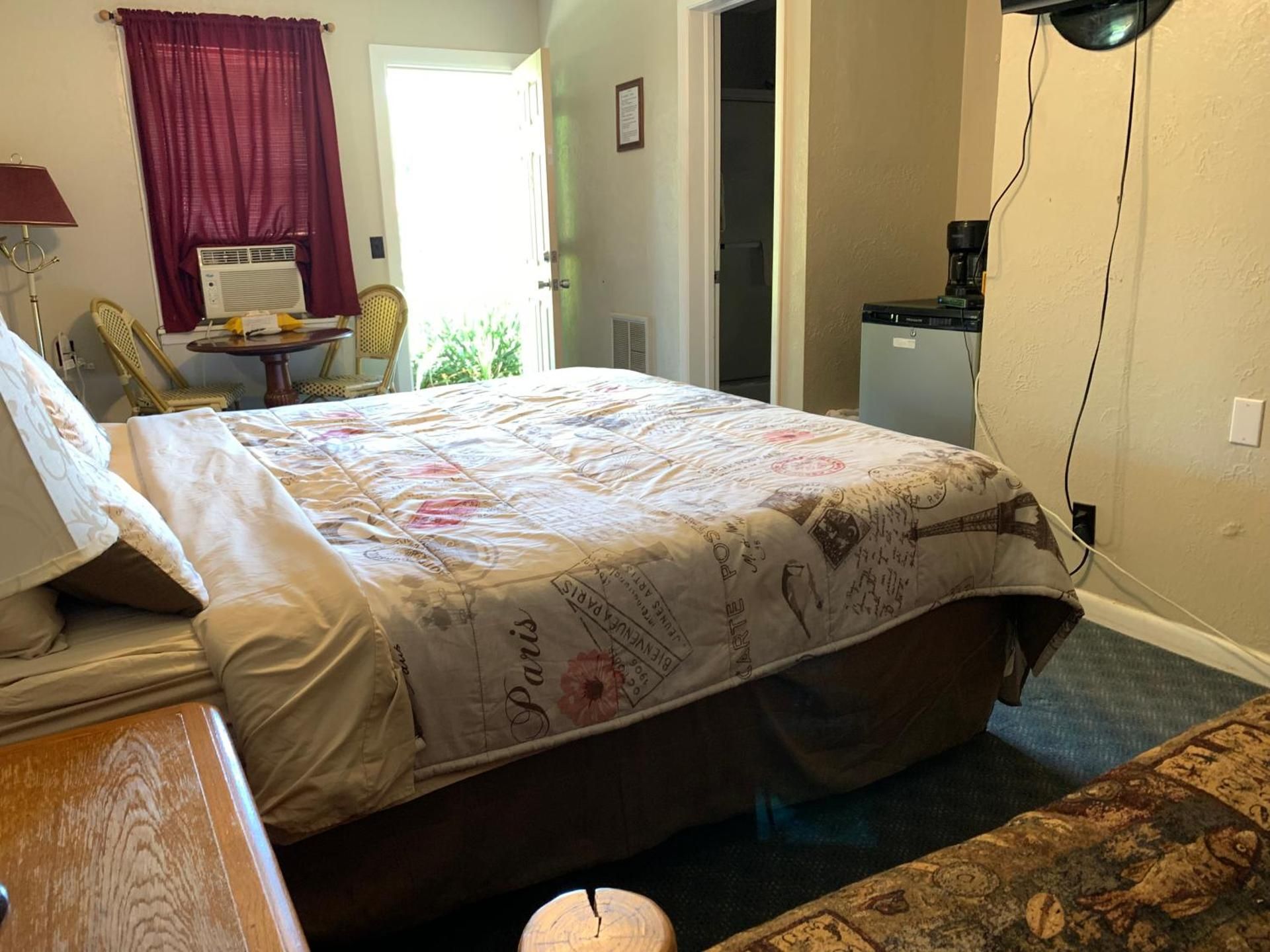 Standard King Room