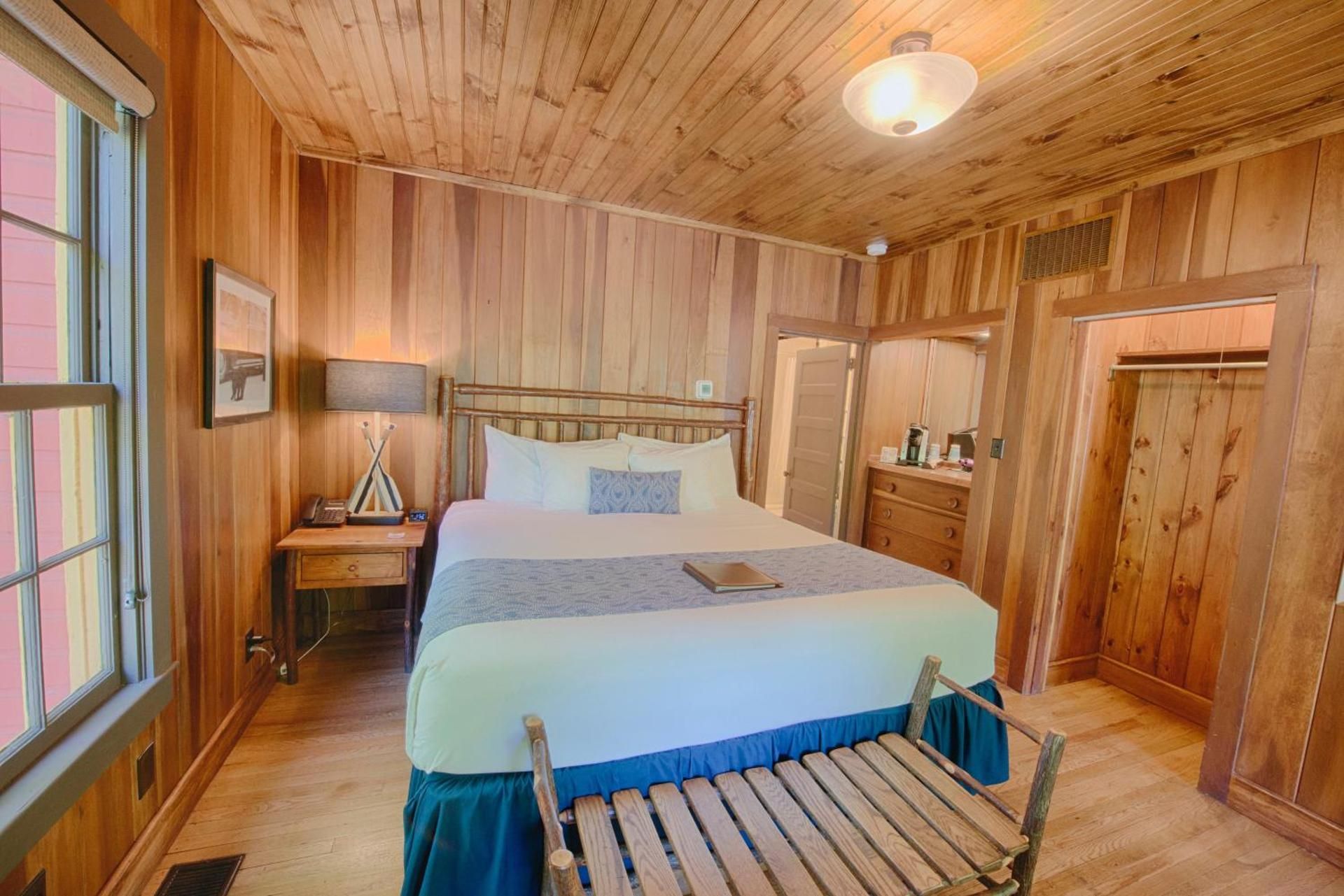 Mountain View Cabin 2