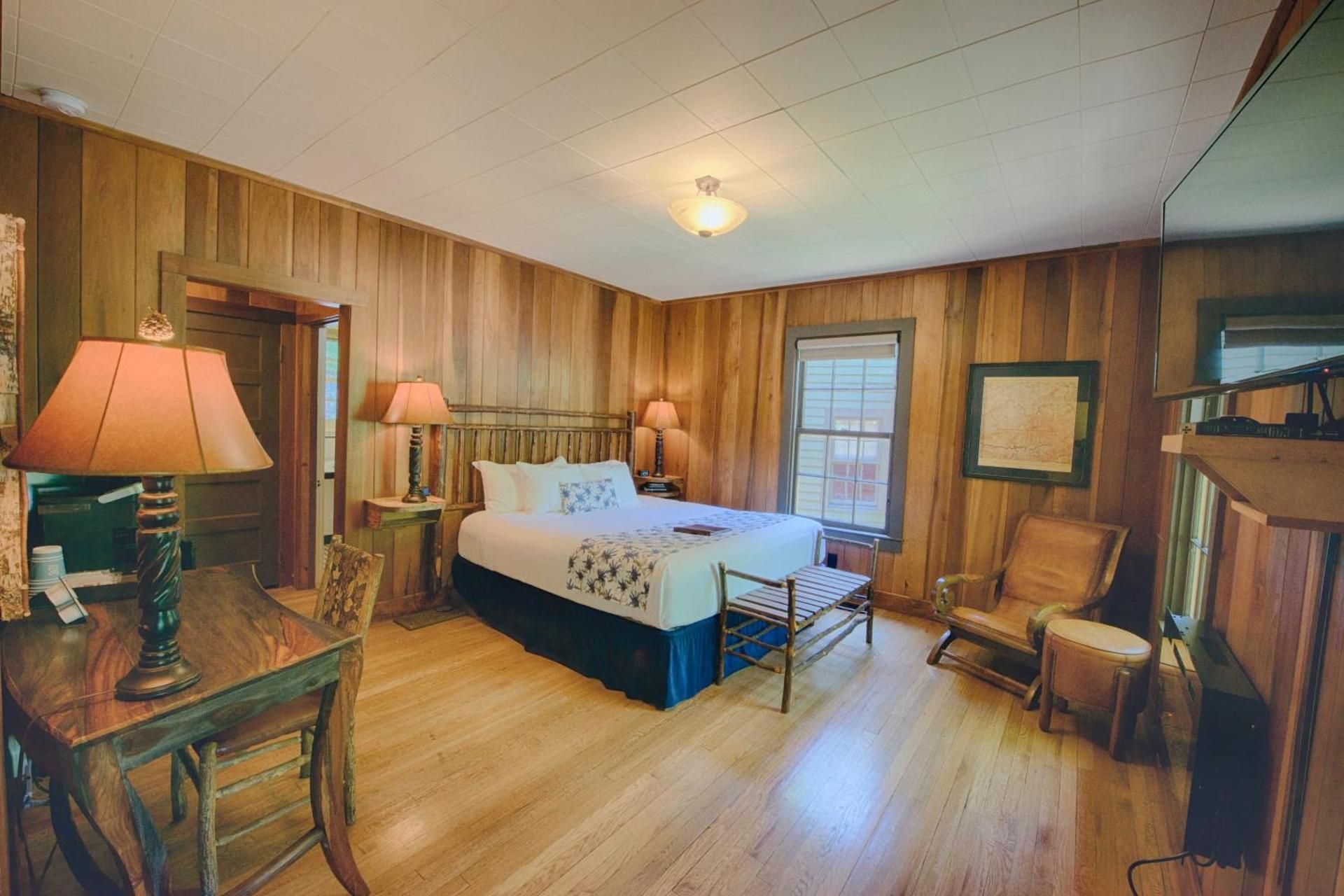 Mountain View Cabin 3