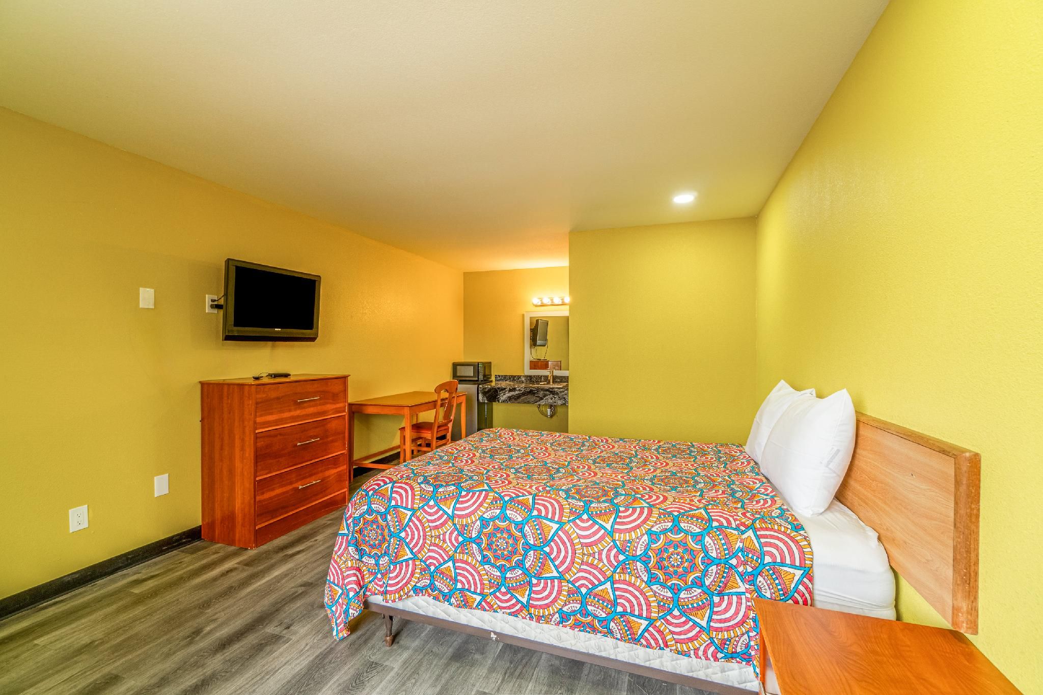 Regency Inn By OYO Rockdale TX Queen Bed Non-Smoking