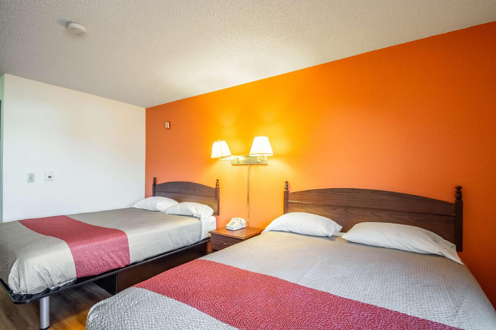 2 FULL BEDS | SUITE NON-SMOKING